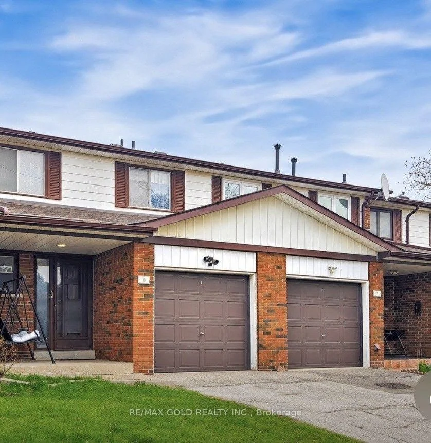 Photo 2 of Unit 8, 7033 Netherbrae Road, Mississauga, Malton — HOMEH