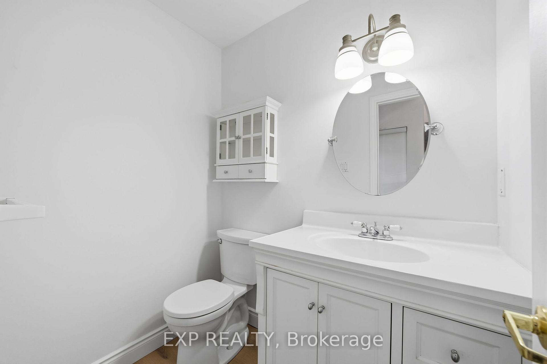 Photo 11 of 746 Homeview Road, London, South Q — HOMEH