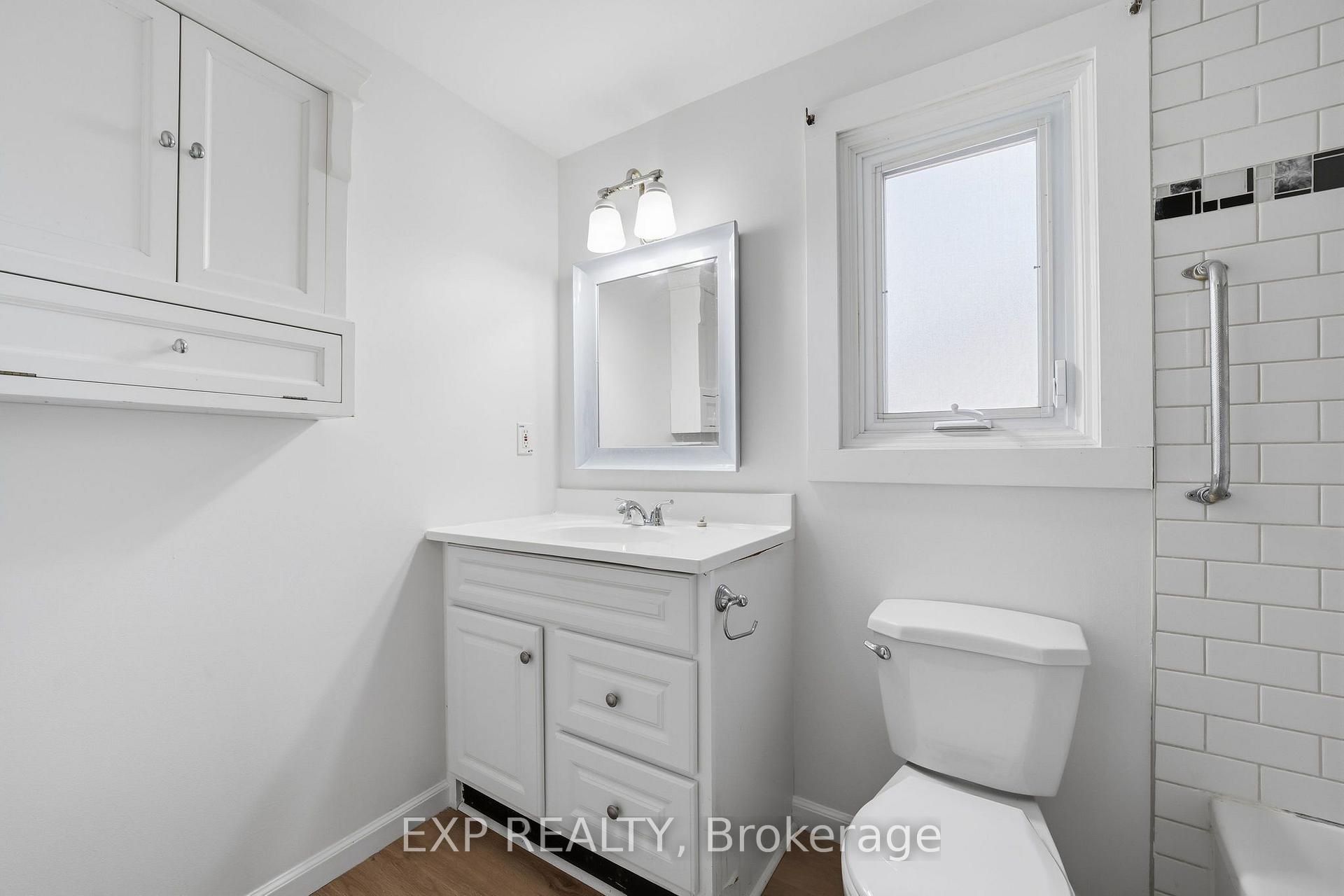 Photo 17 of 746 Homeview Road, London, South Q — HOMEH
