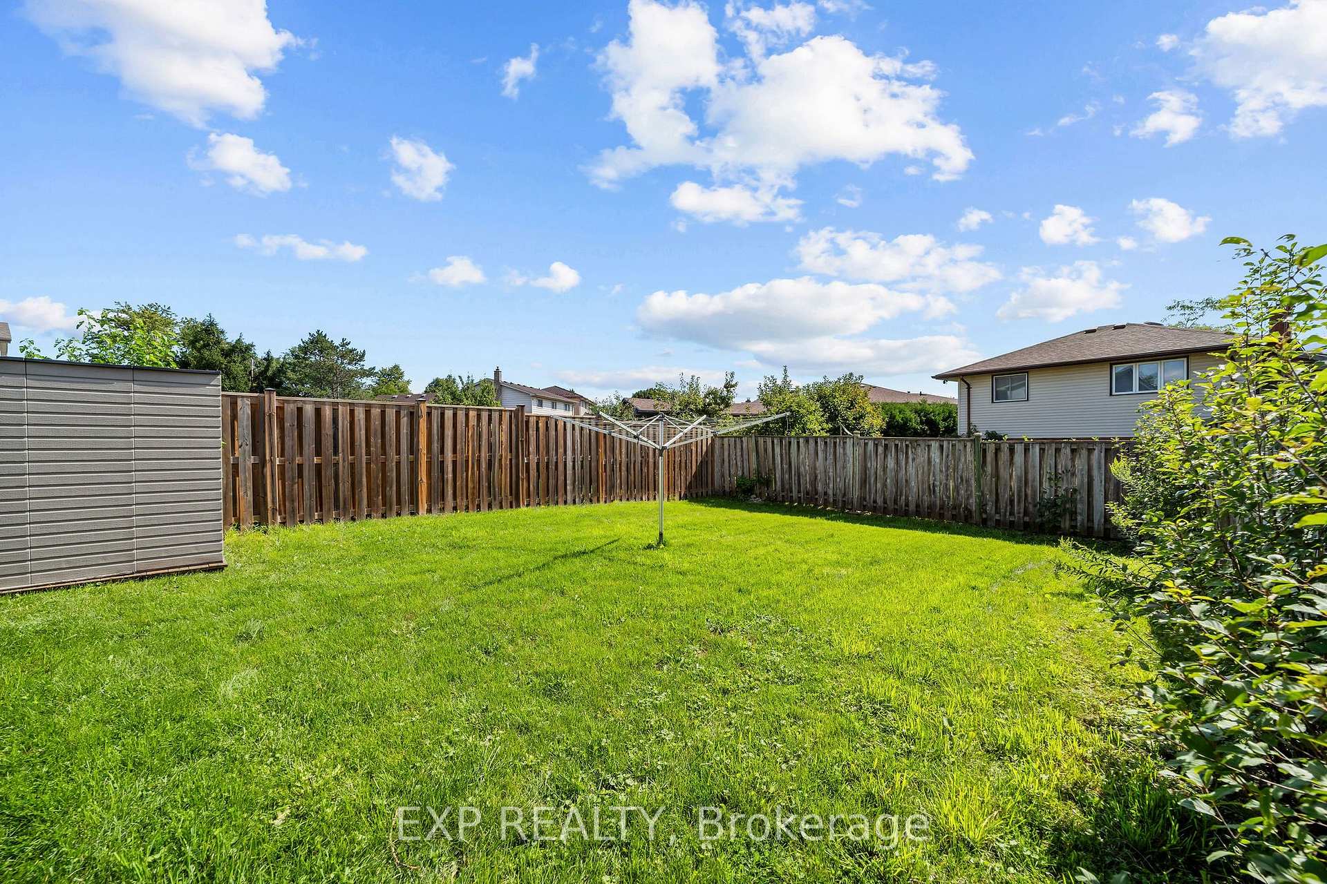 Photo 24 of 746 Homeview Road, London, South Q — HOMEH