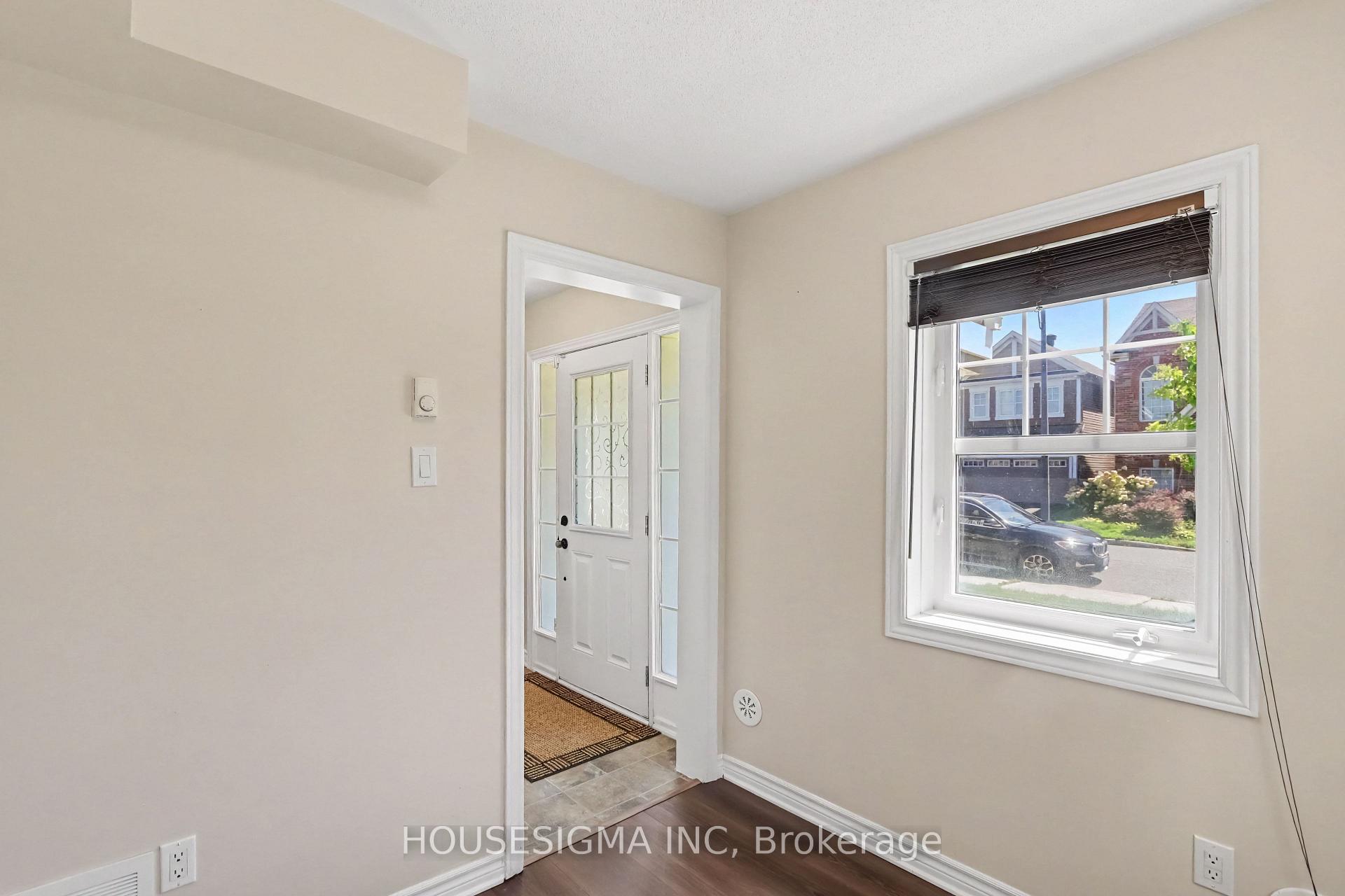 Photo 7 of 110 Pennant Avenue, Ottawa, Barrhaven - Half Moon Bay — HOMEH