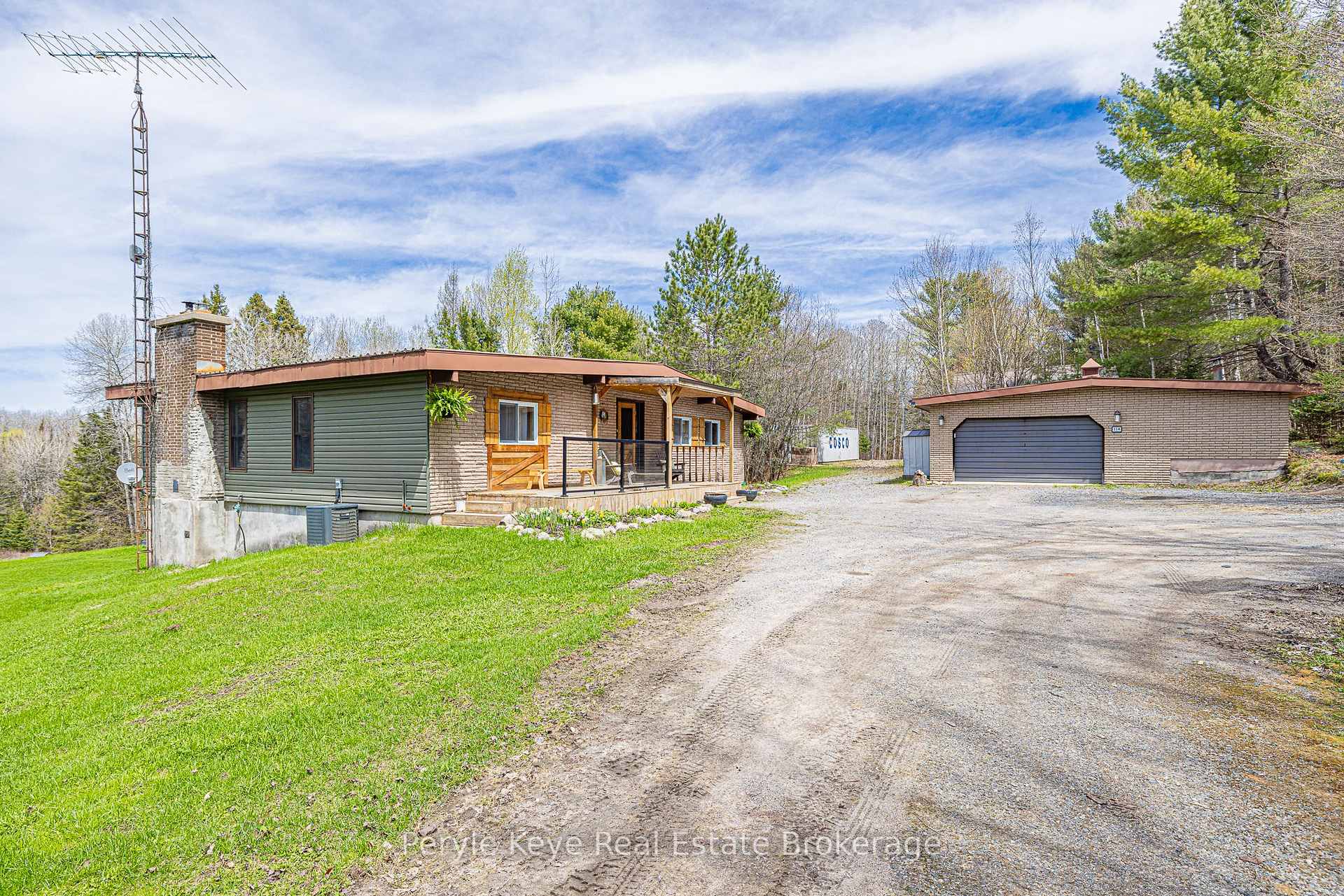 Photo 12 of 114 Robbs Rock Road, Burk's Falls — HOMEH