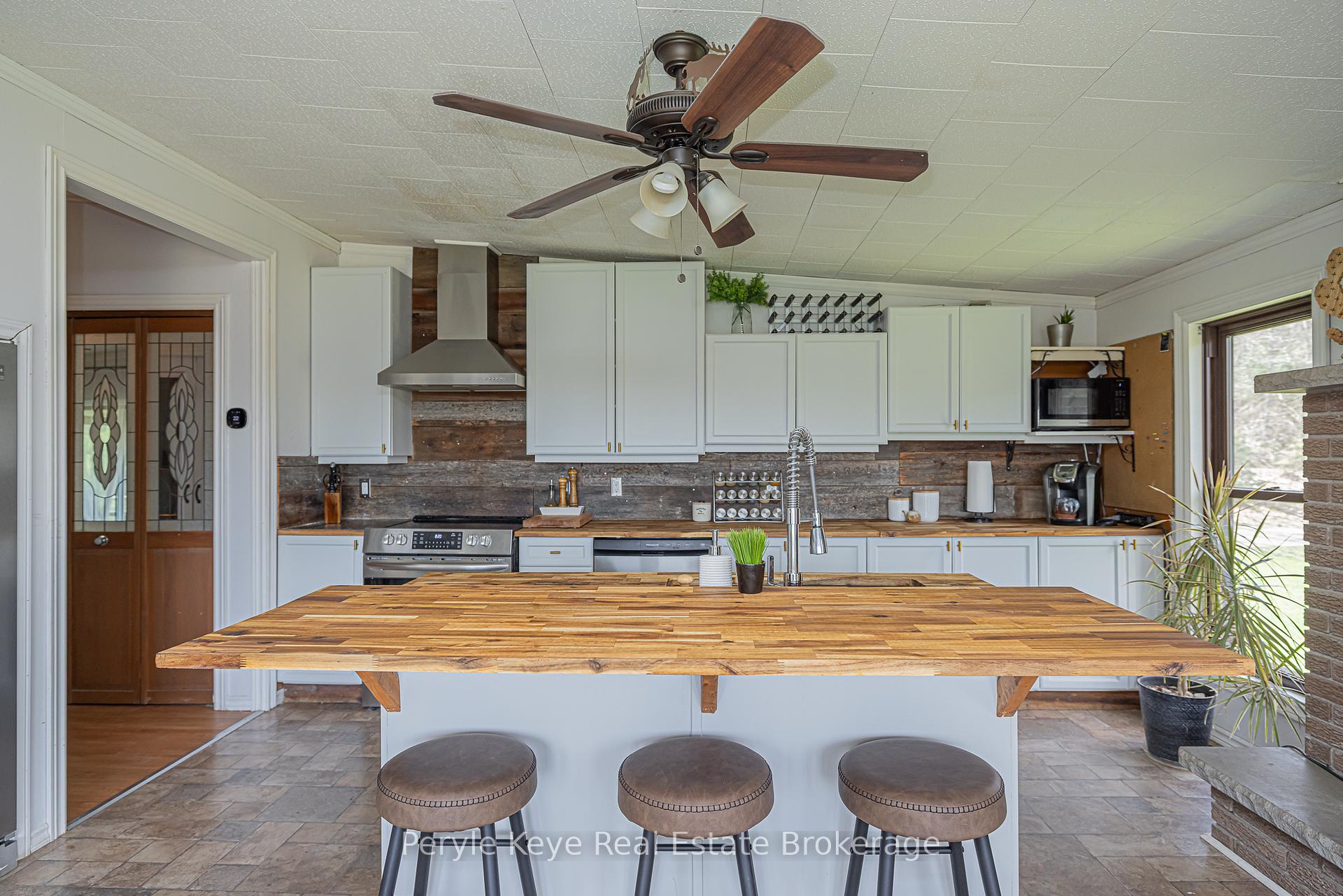 Photo 19 of 114 Robbs Rock Road, Burk's Falls — HOMEH