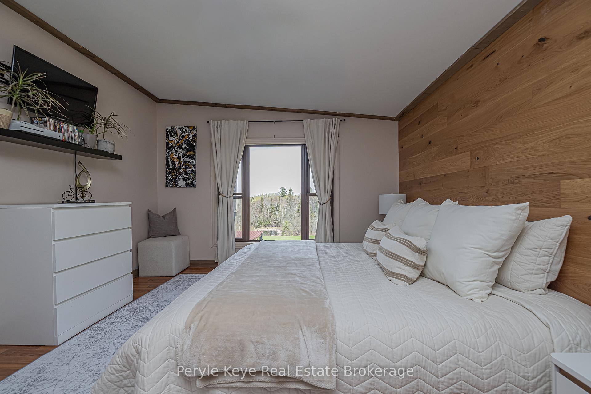 Photo 32 of 114 Robbs Rock Road, Burk's Falls — HOMEH