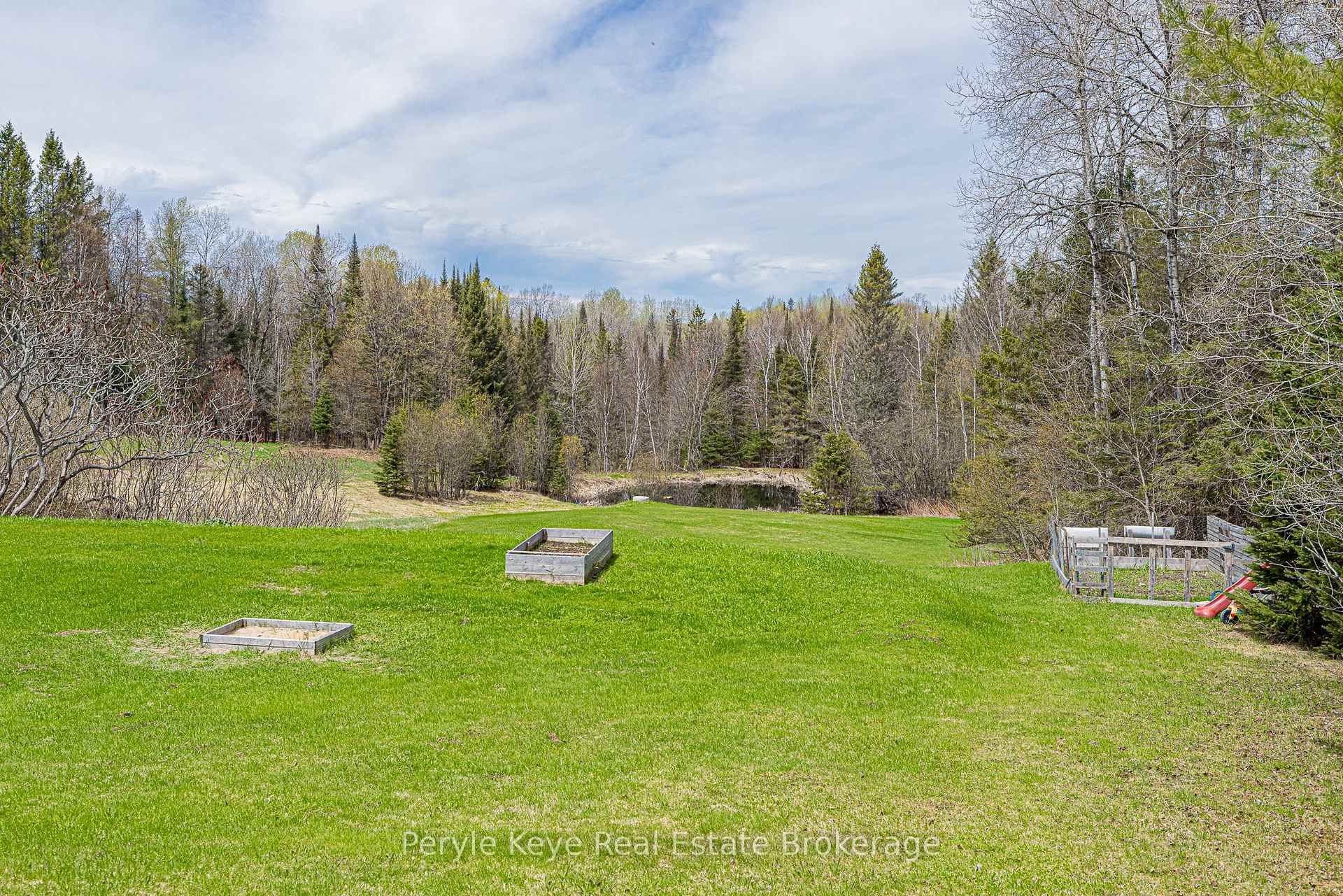 Photo 44 of 114 Robbs Rock Road, Burk's Falls — HOMEH