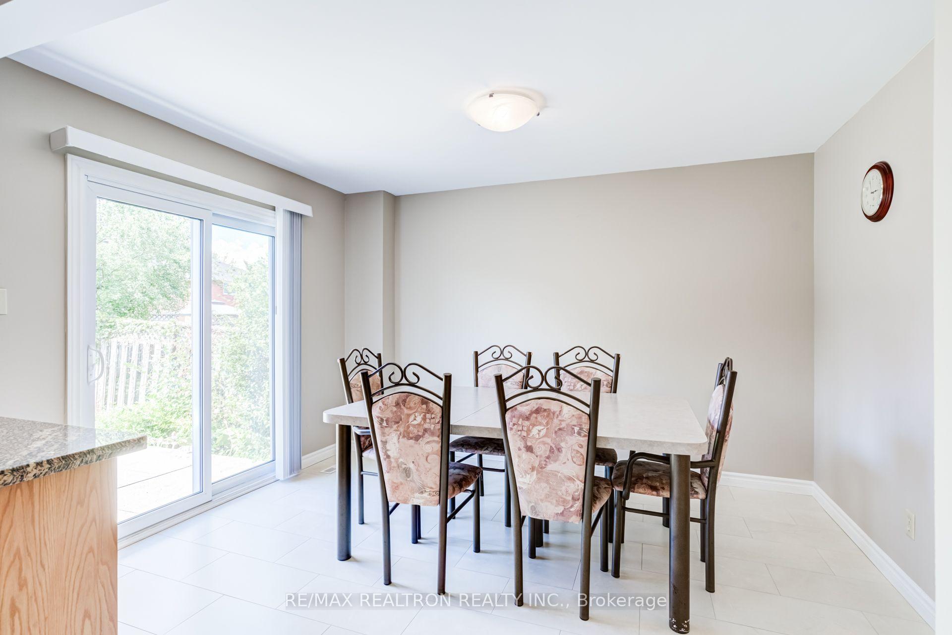Photo 14 of 4379 Radisson Crescent, Mississauga, Central Erin Mills — HOMEH