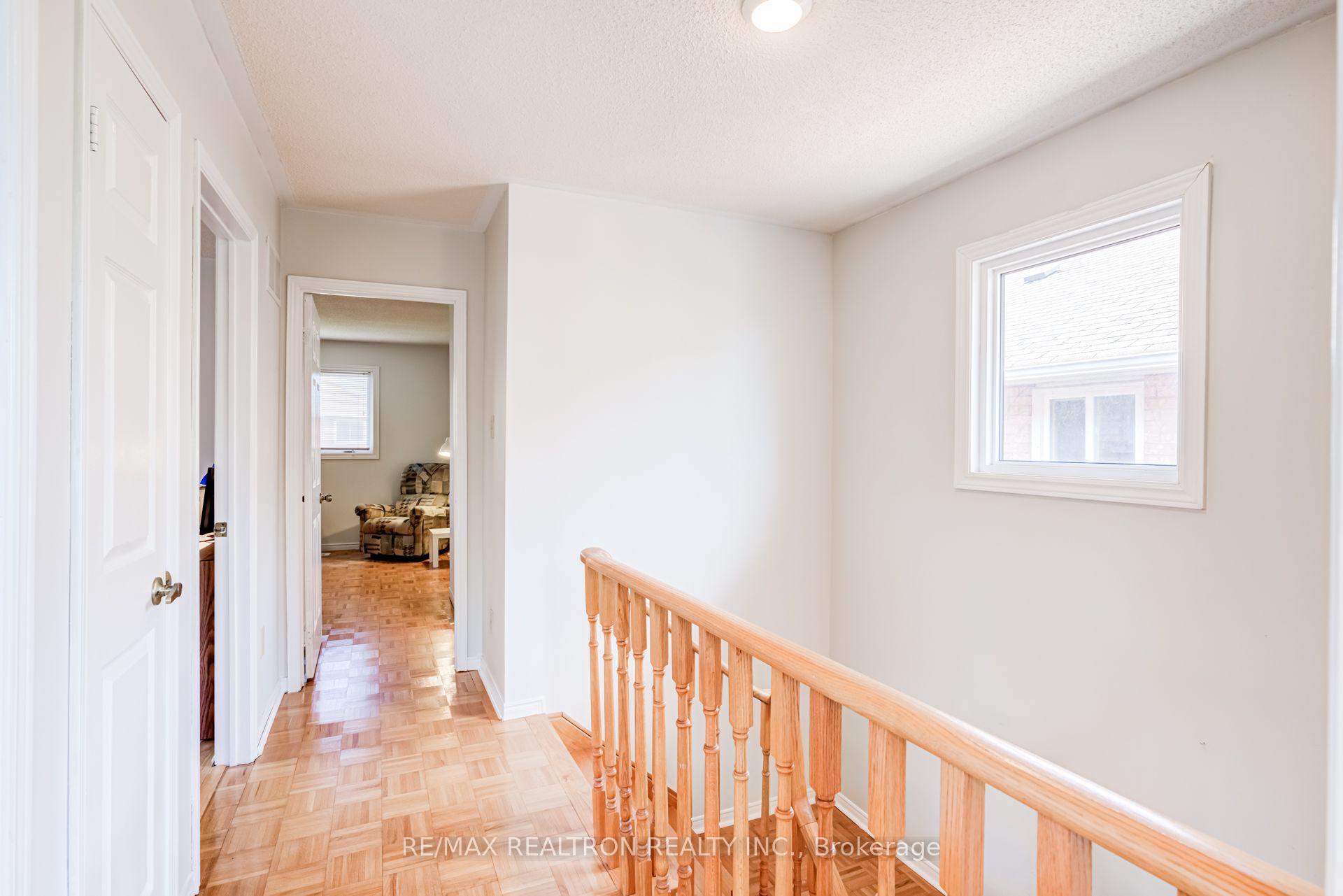 Photo 21 of 4379 Radisson Crescent, Mississauga, Central Erin Mills — HOMEH