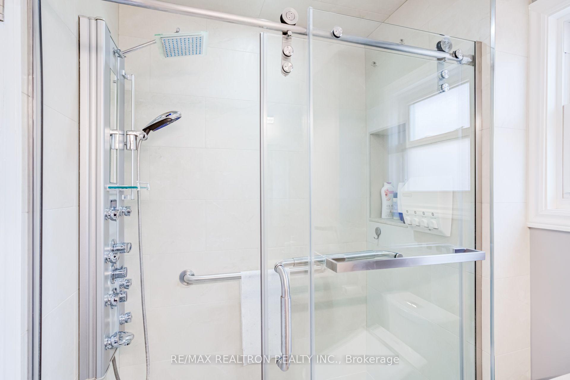 Photo 26 of 4379 Radisson Crescent, Mississauga, Central Erin Mills — HOMEH