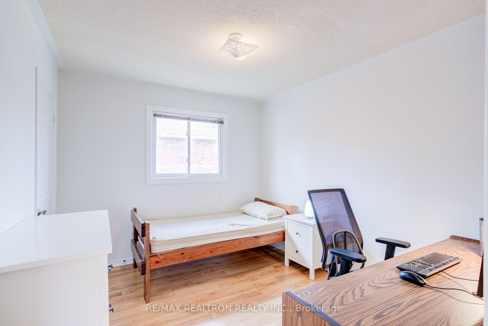 Photo 27 of 4379 Radisson Crescent, Mississauga, Central Erin Mills — HOMEH