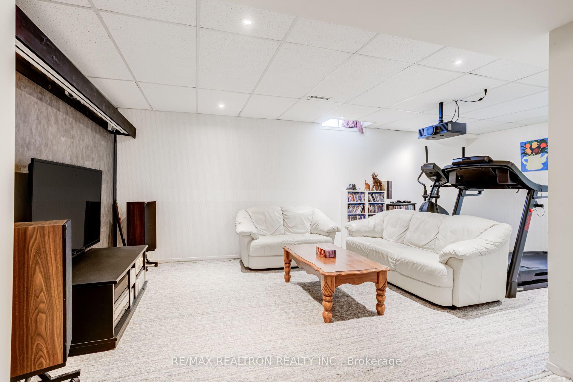 Photo 33 of 4379 Radisson Crescent, Mississauga, Central Erin Mills — HOMEH