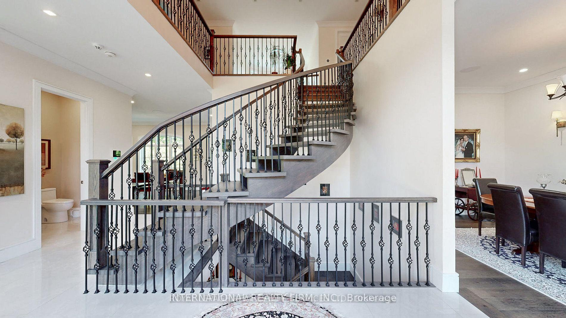 Photo 3 of 1286 Cambridge Drive, Oakville, Morrison — HOMEH