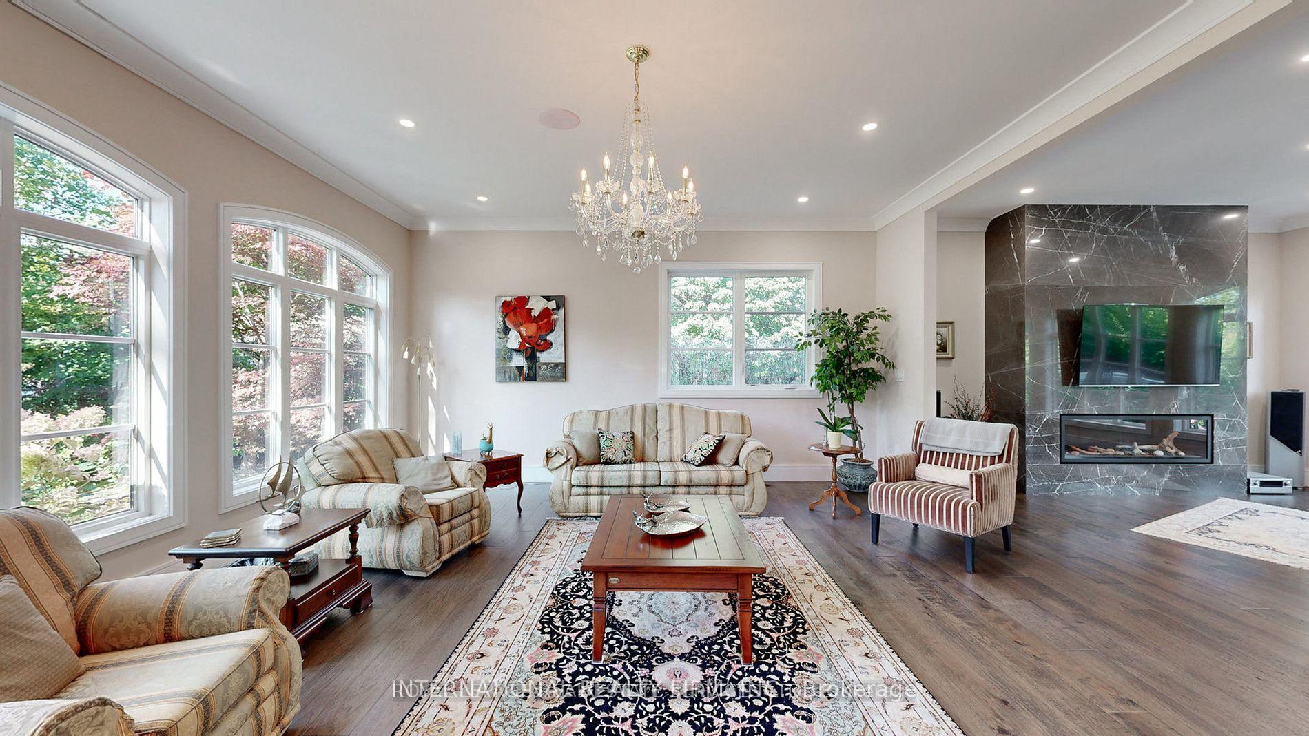 Photo 4 of 1286 Cambridge Drive, Oakville, Morrison — HOMEH