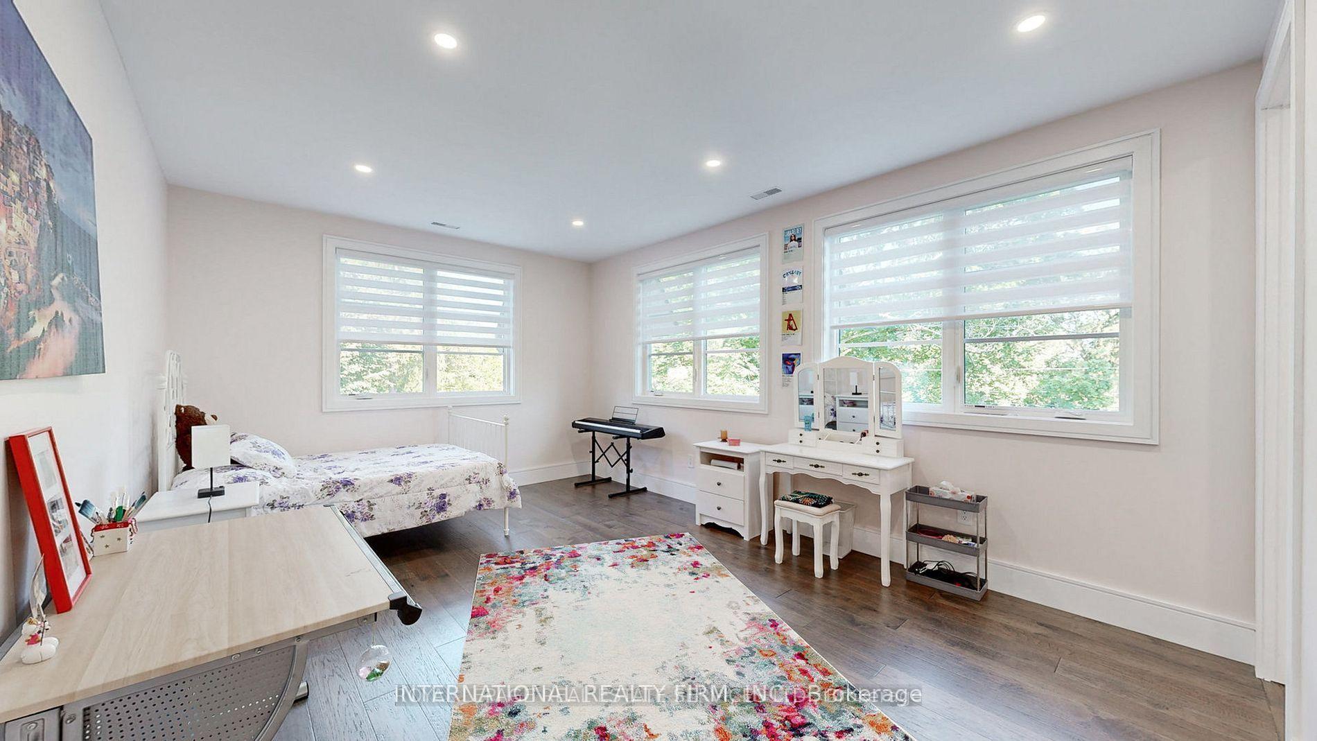 Photo 20 of 1286 Cambridge Drive, Oakville, Morrison — HOMEH