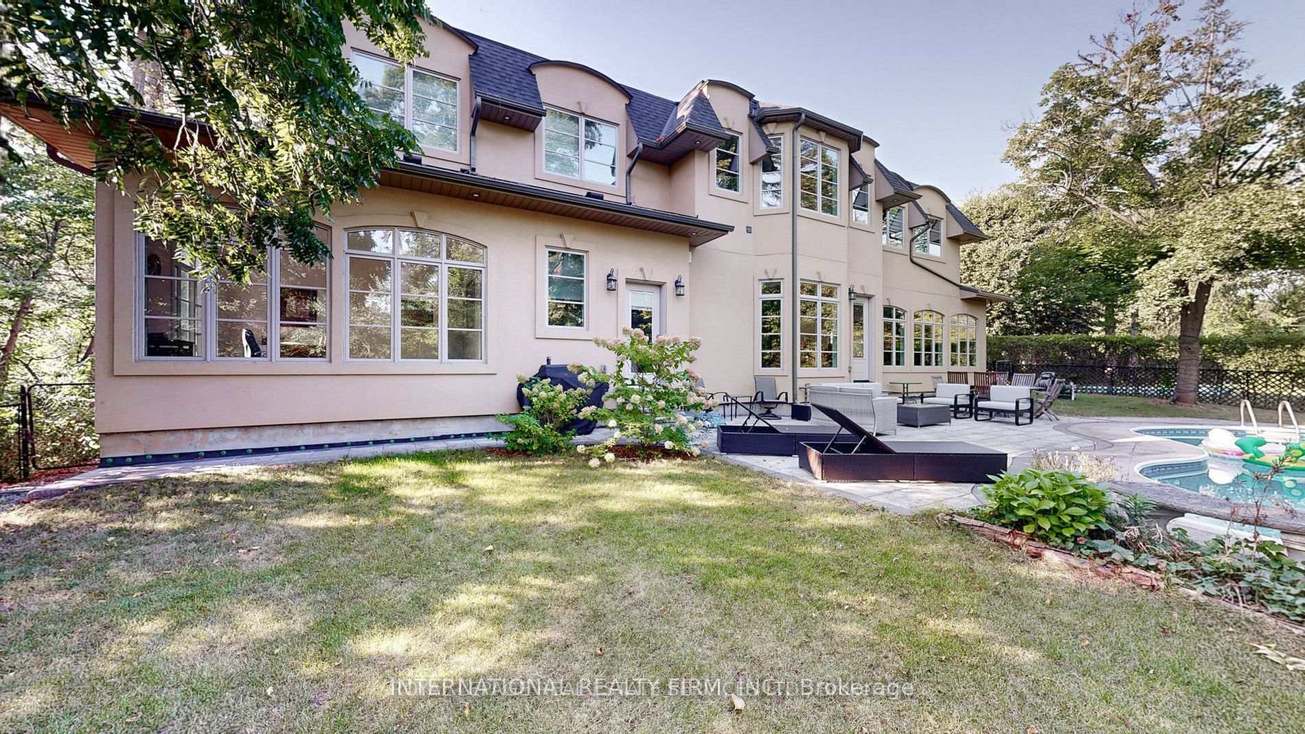Photo 24 of 1286 Cambridge Drive, Oakville, Morrison — HOMEH