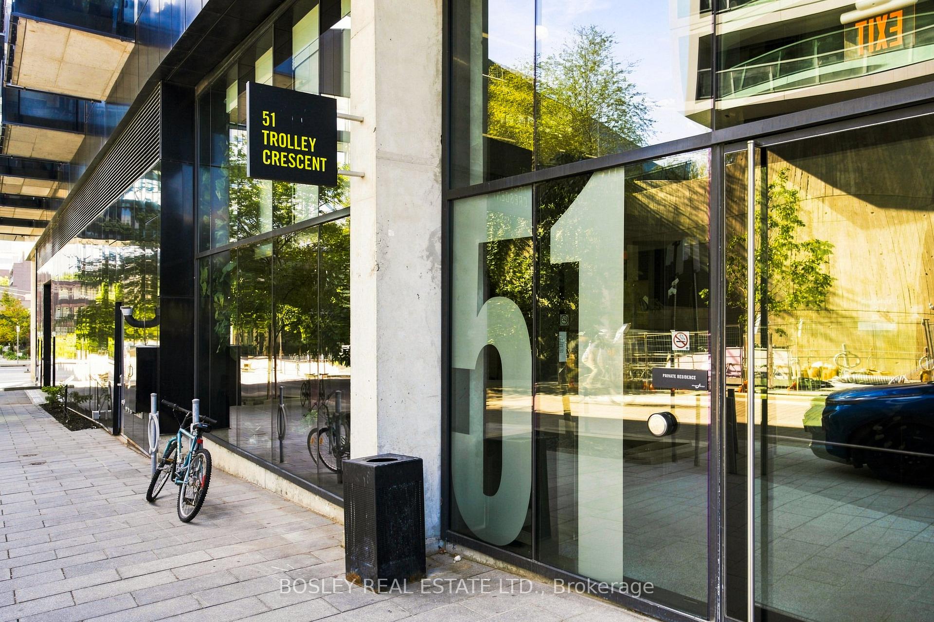 Photo 3 of Unit 617, 51 Trolley Crescent, Toronto, Waterfront Communities — HOMEH