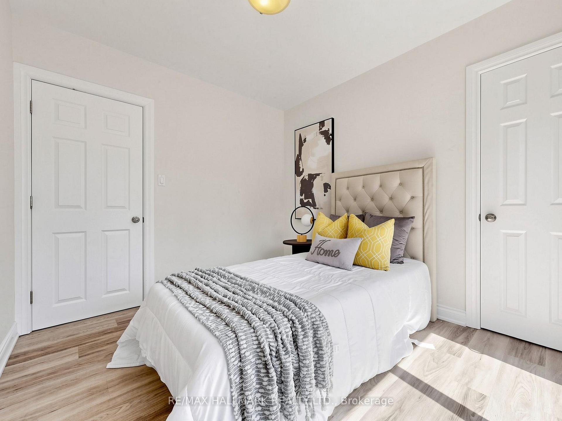 Photo 16 of 79 Cartier Crescent, Richmond Hill, Crosby — HOMEH