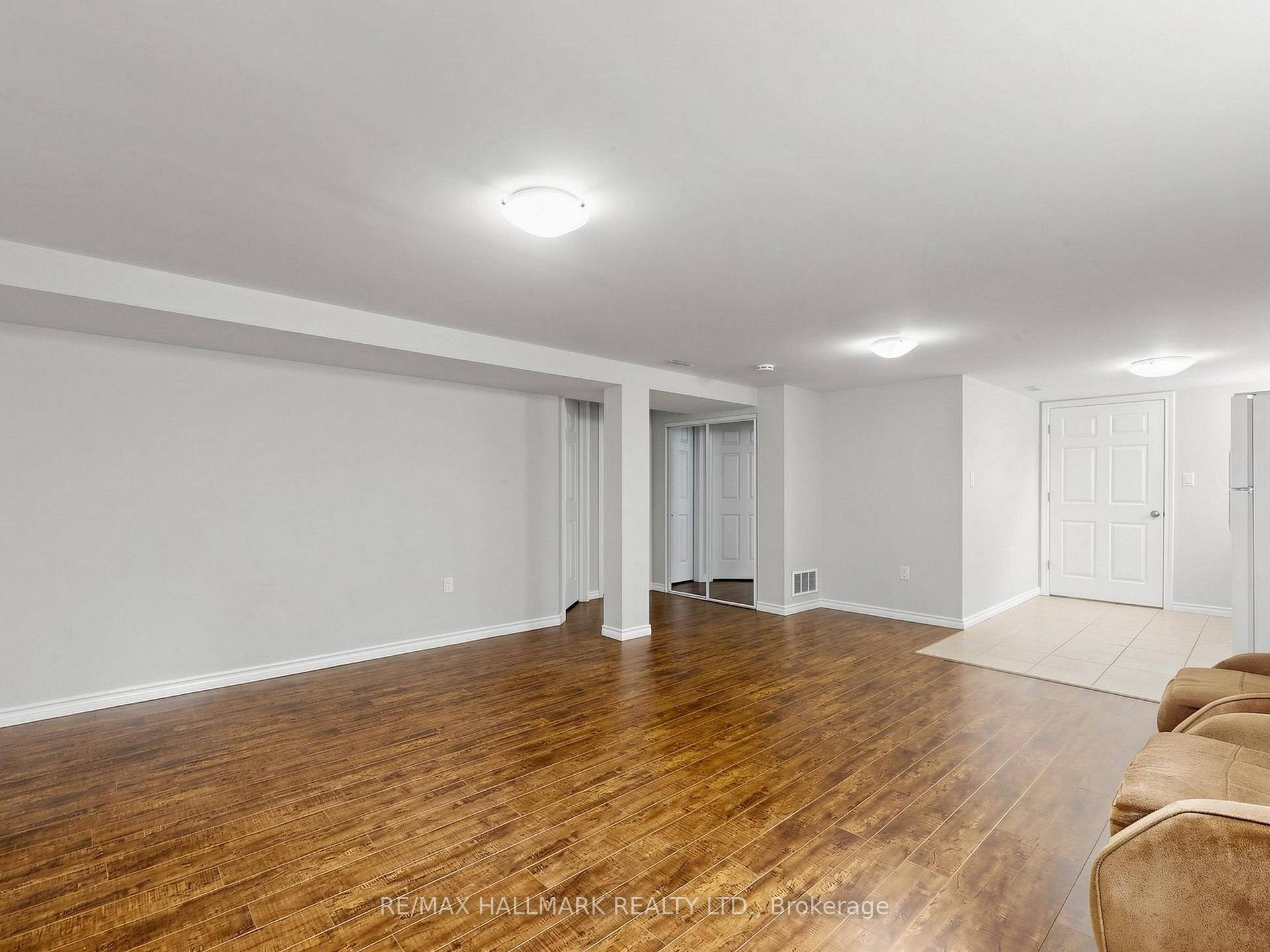Photo 24 of 79 Cartier Crescent, Richmond Hill, Crosby — HOMEH