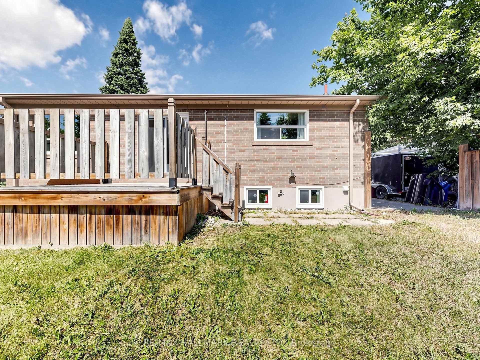 Photo 31 of 79 Cartier Crescent, Richmond Hill, Crosby — HOMEH