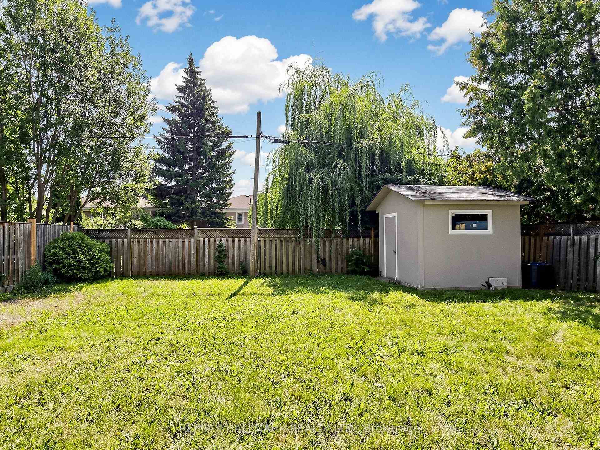 Photo 35 of 79 Cartier Crescent, Richmond Hill, Crosby — HOMEH