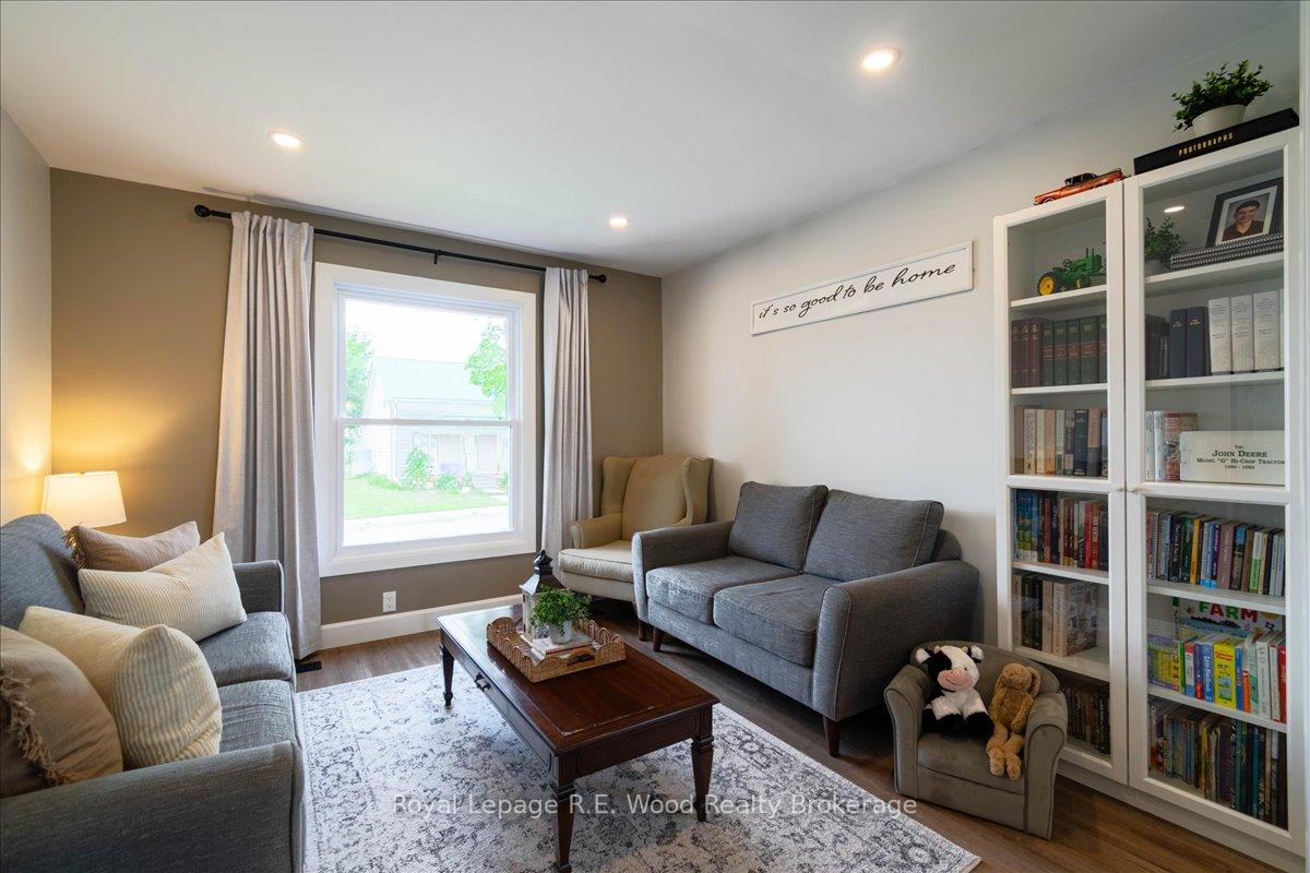 Photo 6 of 34 King Street, Tillsonburg — HOMEH