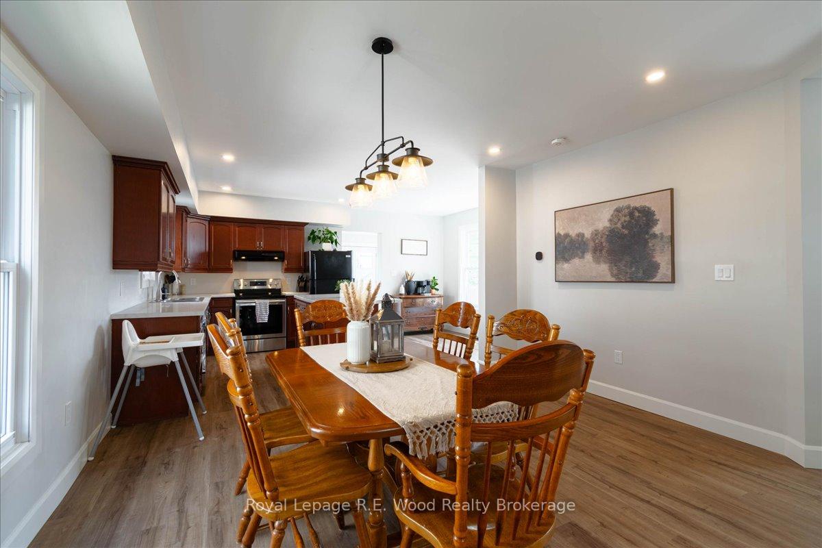 Photo 10 of 34 King Street, Tillsonburg — HOMEH