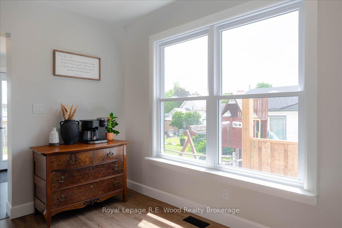 Photo 15 of 34 King Street, Tillsonburg — HOMEH