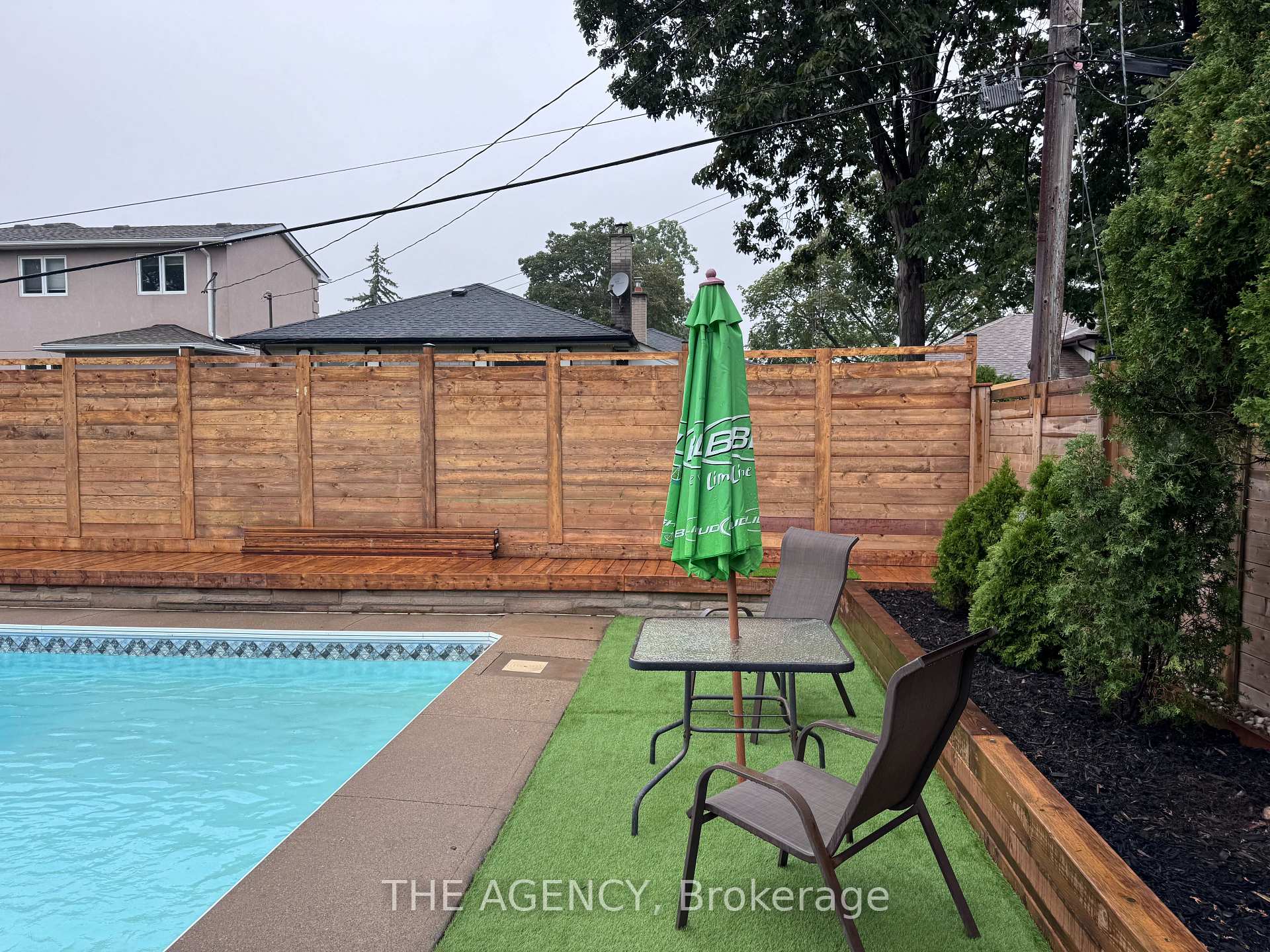 Photo 27 of 14 Wareside Road, Etobicoke, Etobicoke West Mall — HOMEH