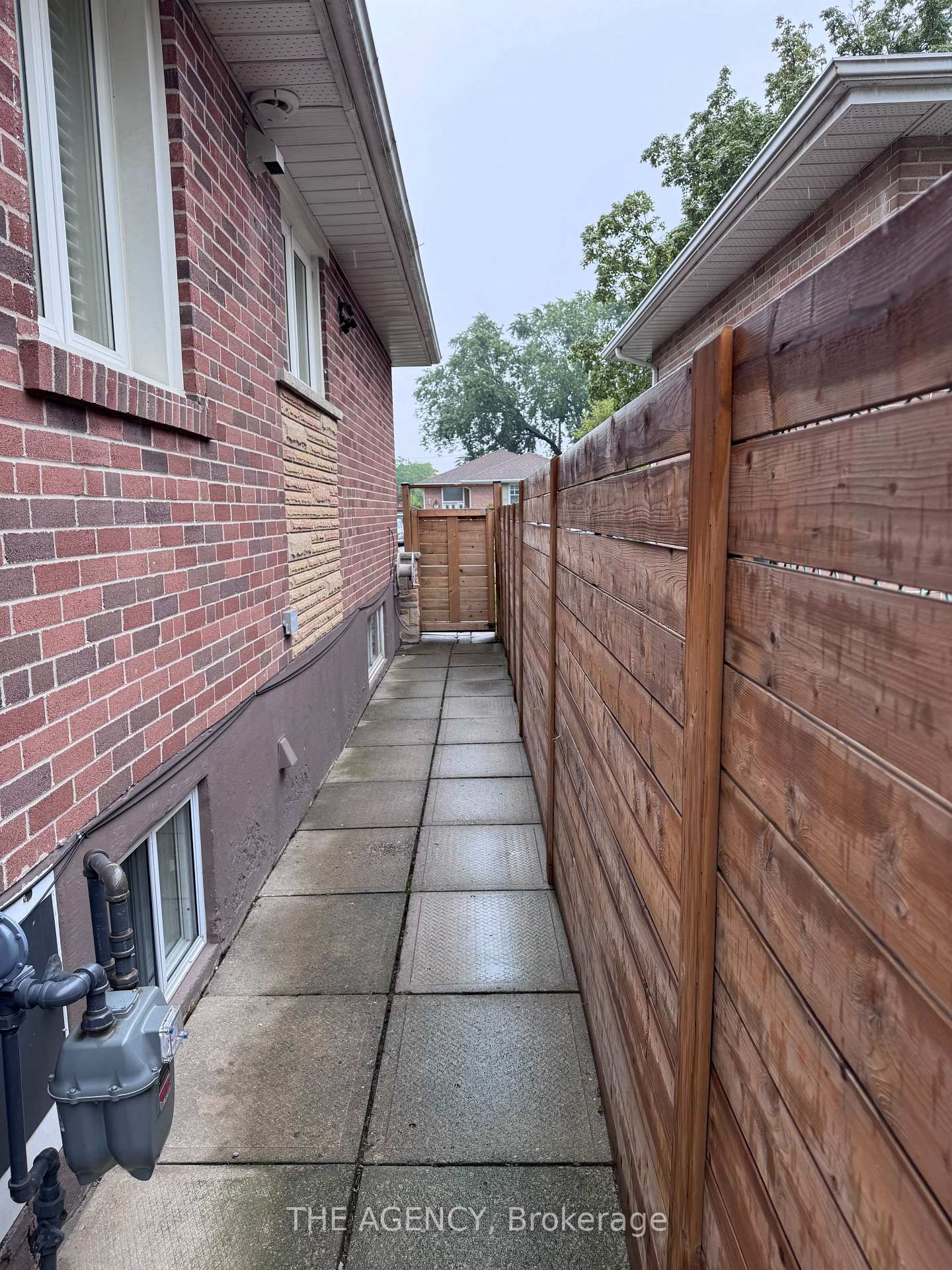 Photo 29 of 14 Wareside Road, Etobicoke, Etobicoke West Mall — HOMEH