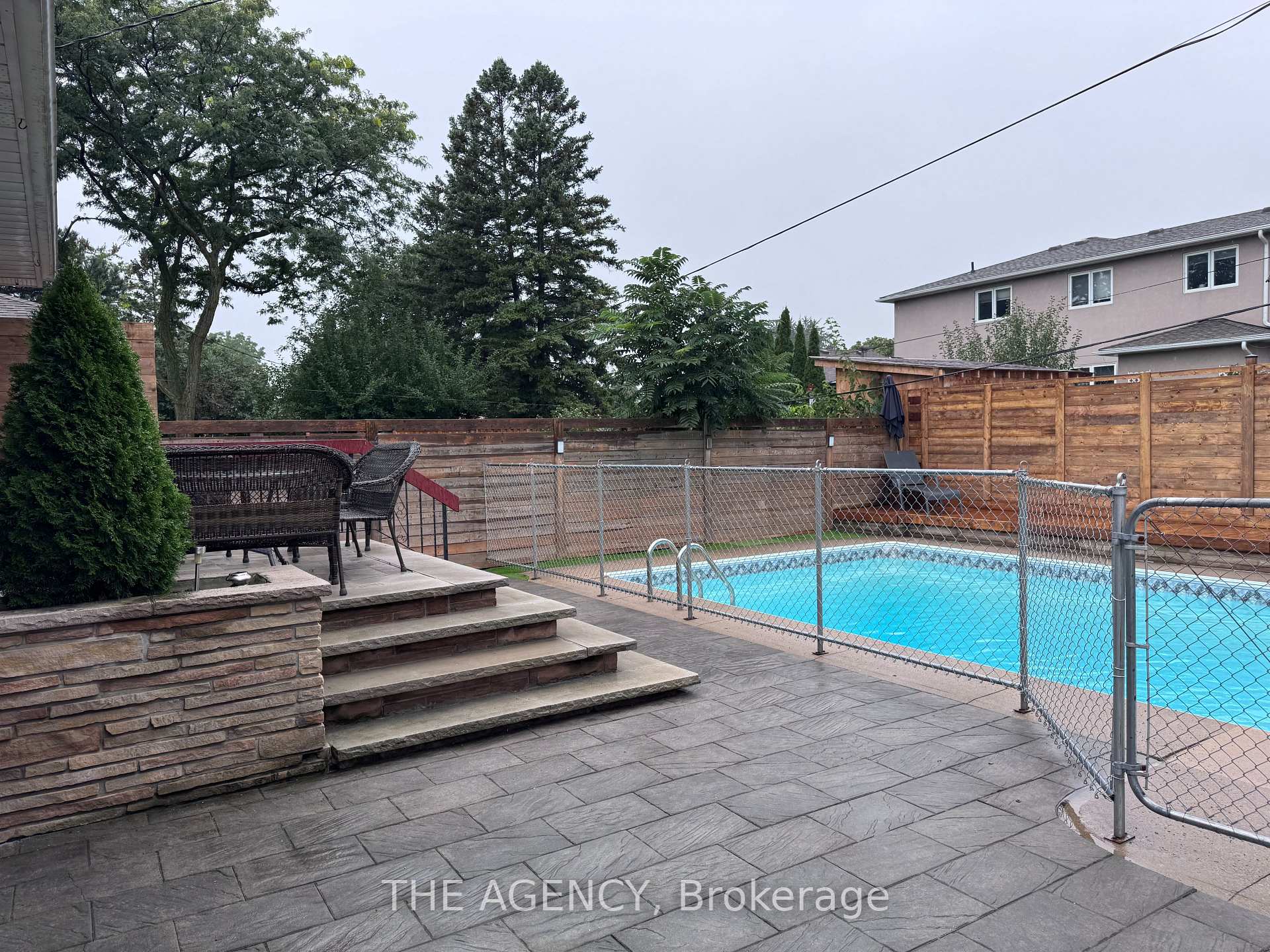 Photo 32 of 14 Wareside Road, Etobicoke, Etobicoke West Mall — HOMEH