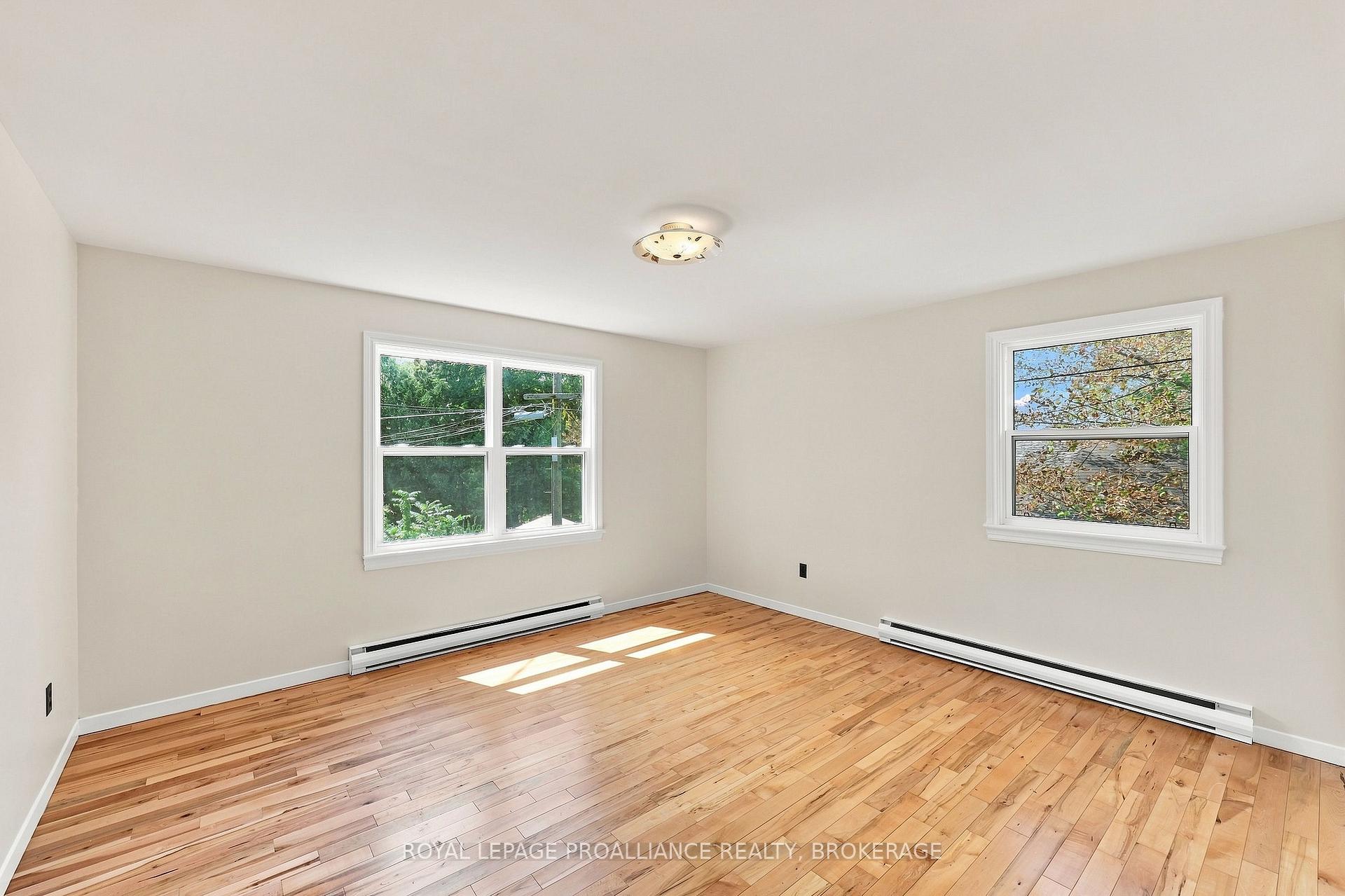 Photo 33 of 6 Grenville Crescent, Kingston, West of Sir John A. Blvd — HOMEH