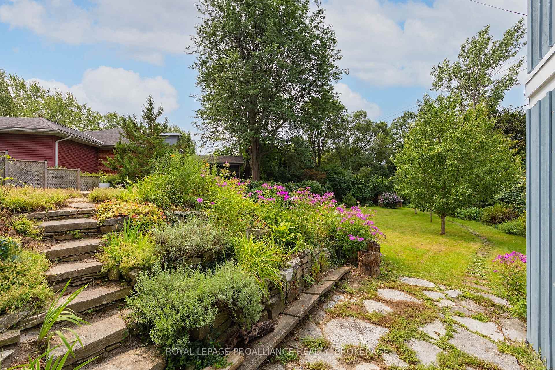 Photo 36 of 6 Grenville Crescent, Kingston, West of Sir John A. Blvd — HOMEH