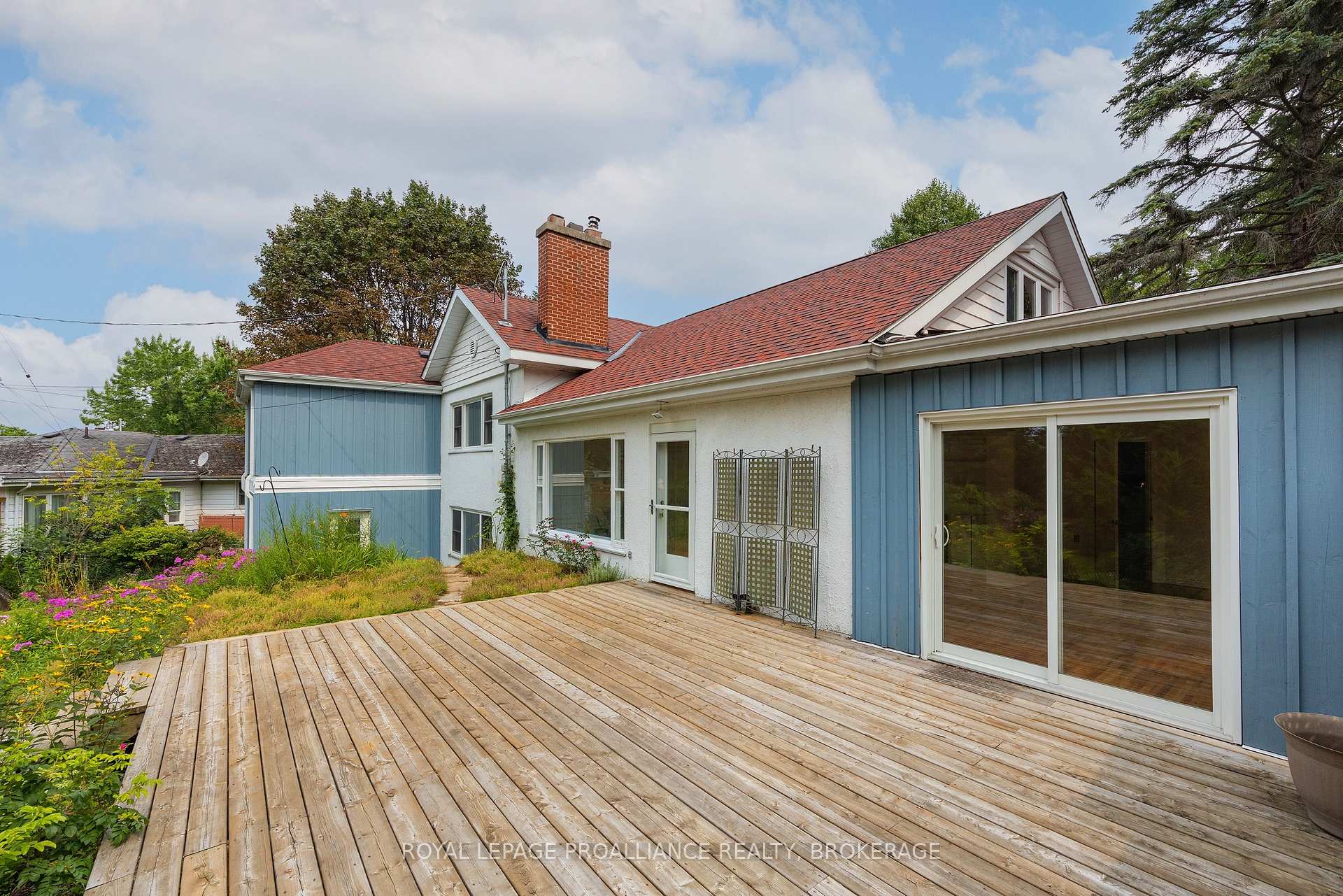 Photo 39 of 6 Grenville Crescent, Kingston, West of Sir John A. Blvd — HOMEH