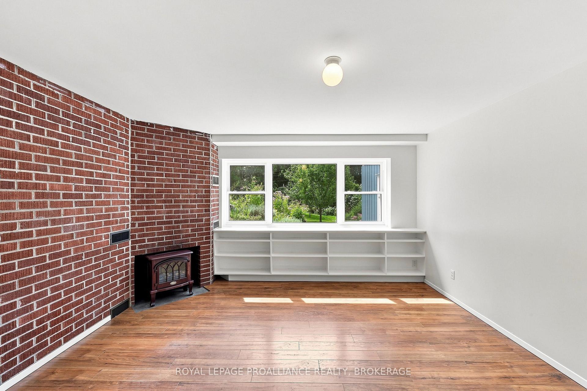 Photo 41 of 6 Grenville Crescent, Kingston, West of Sir John A. Blvd — HOMEH