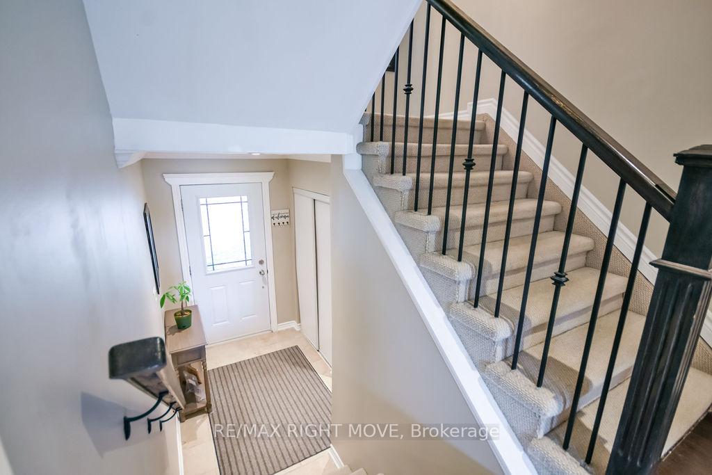 Photo 10 of Unit 31, 12 Lankin Boulevard, Orillia — HOMEH
