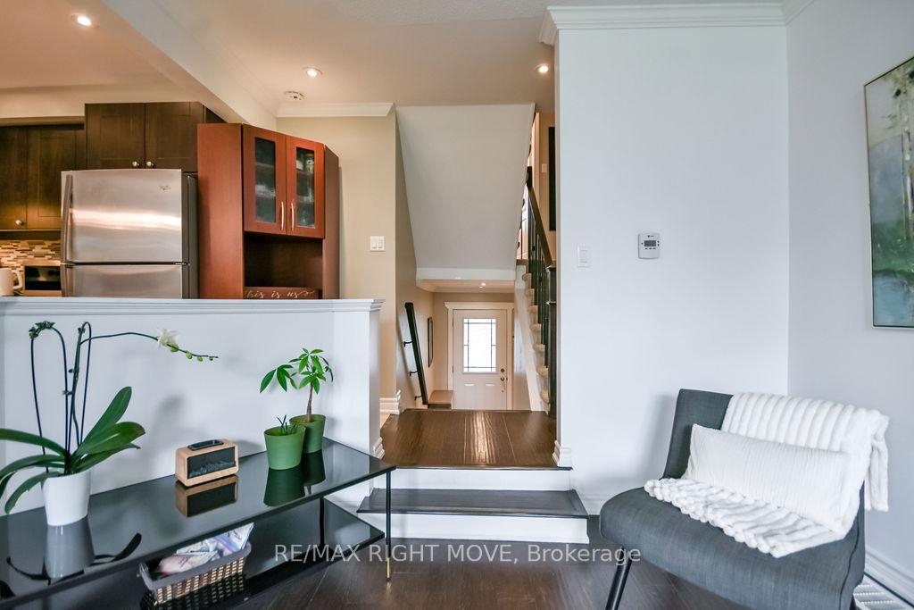 Photo 22 of Unit 31, 12 Lankin Boulevard, Orillia — HOMEH