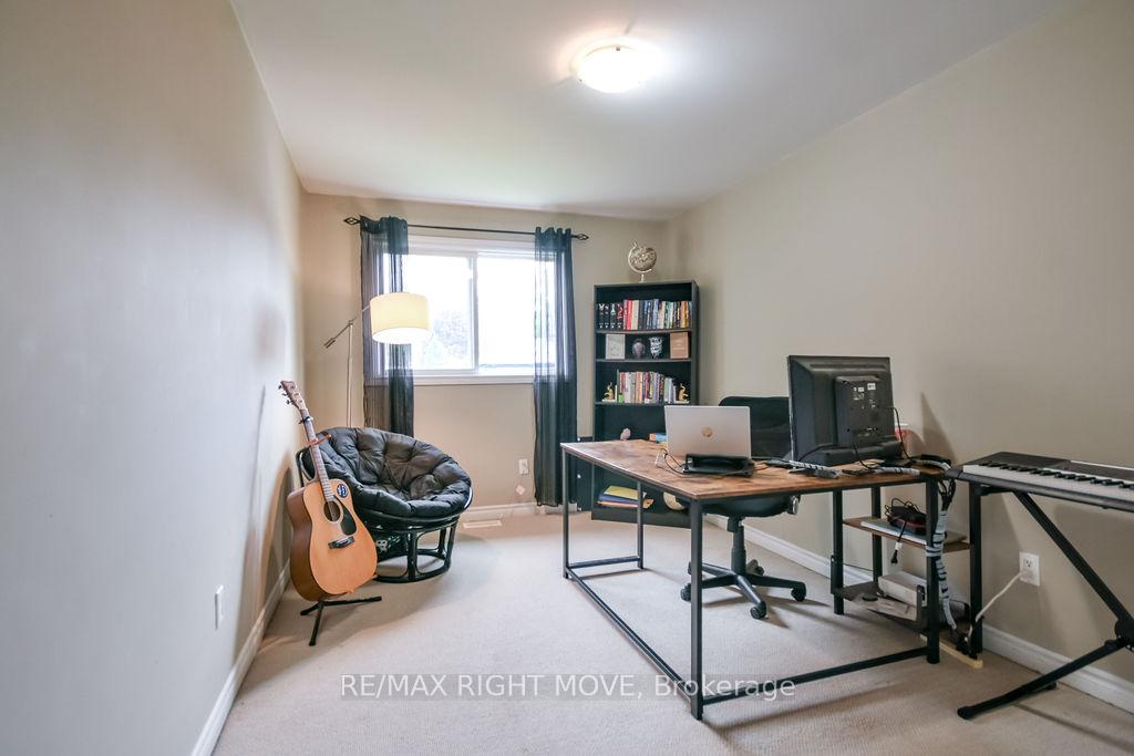 Photo 34 of Unit 31, 12 Lankin Boulevard, Orillia — HOMEH