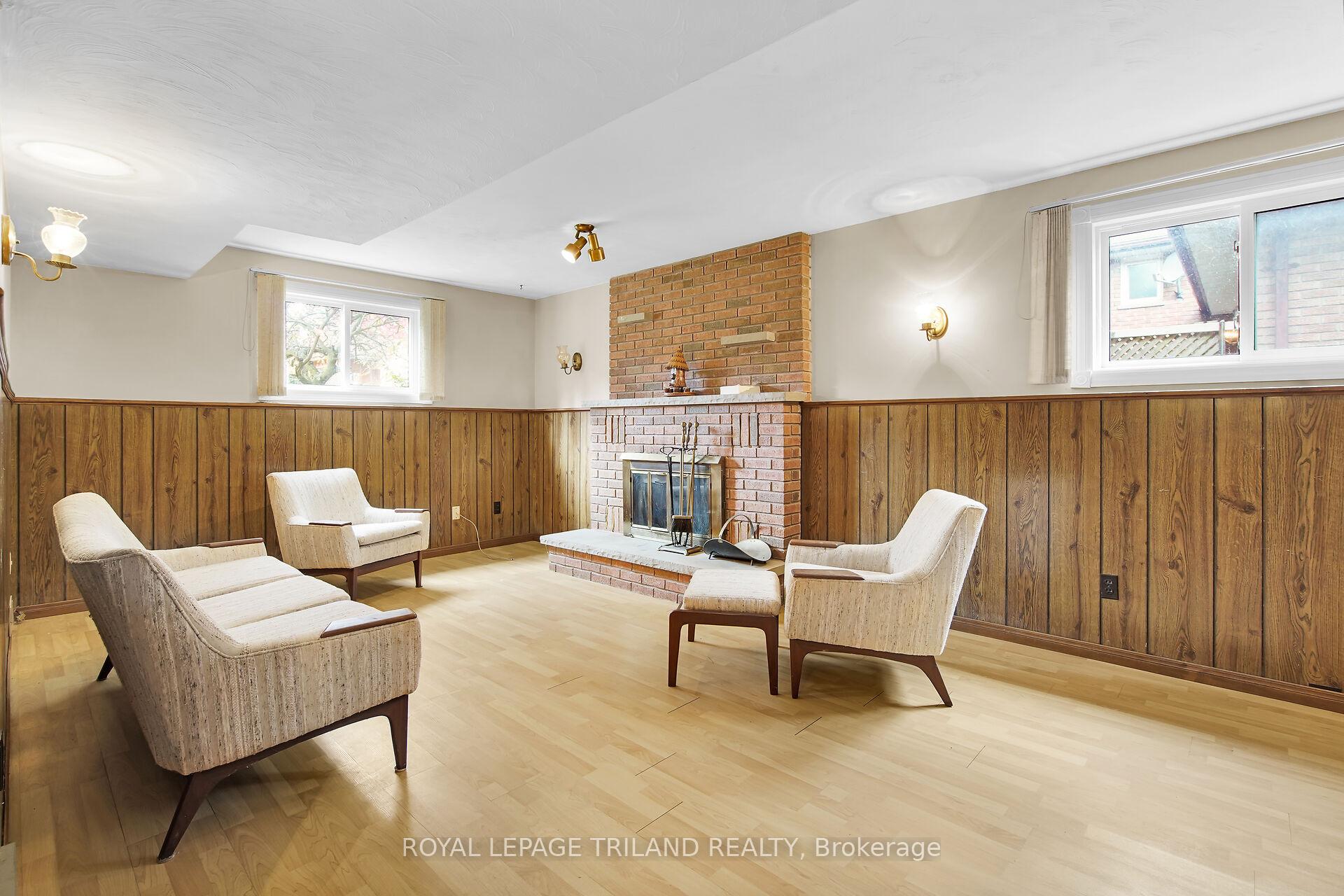Photo 16 of 42 Applegreen Grove, London, South N — HOMEH
