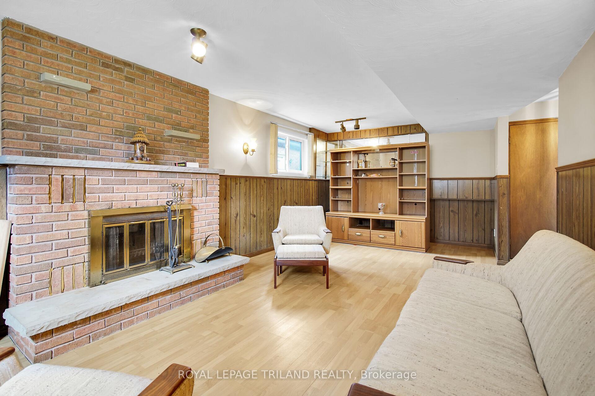 Photo 17 of 42 Applegreen Grove, London, South N — HOMEH
