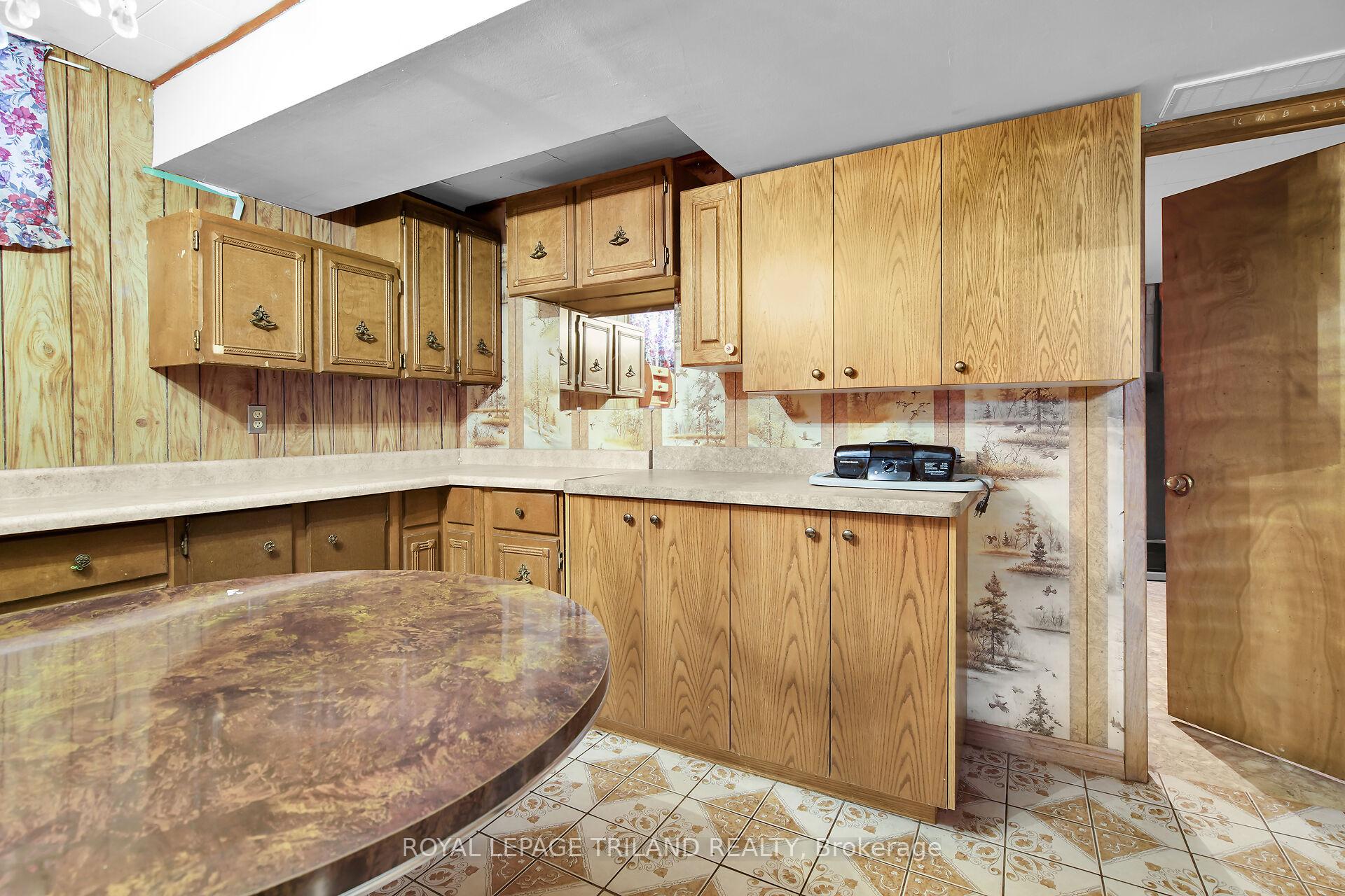 Photo 25 of 42 Applegreen Grove, London, South N — HOMEH