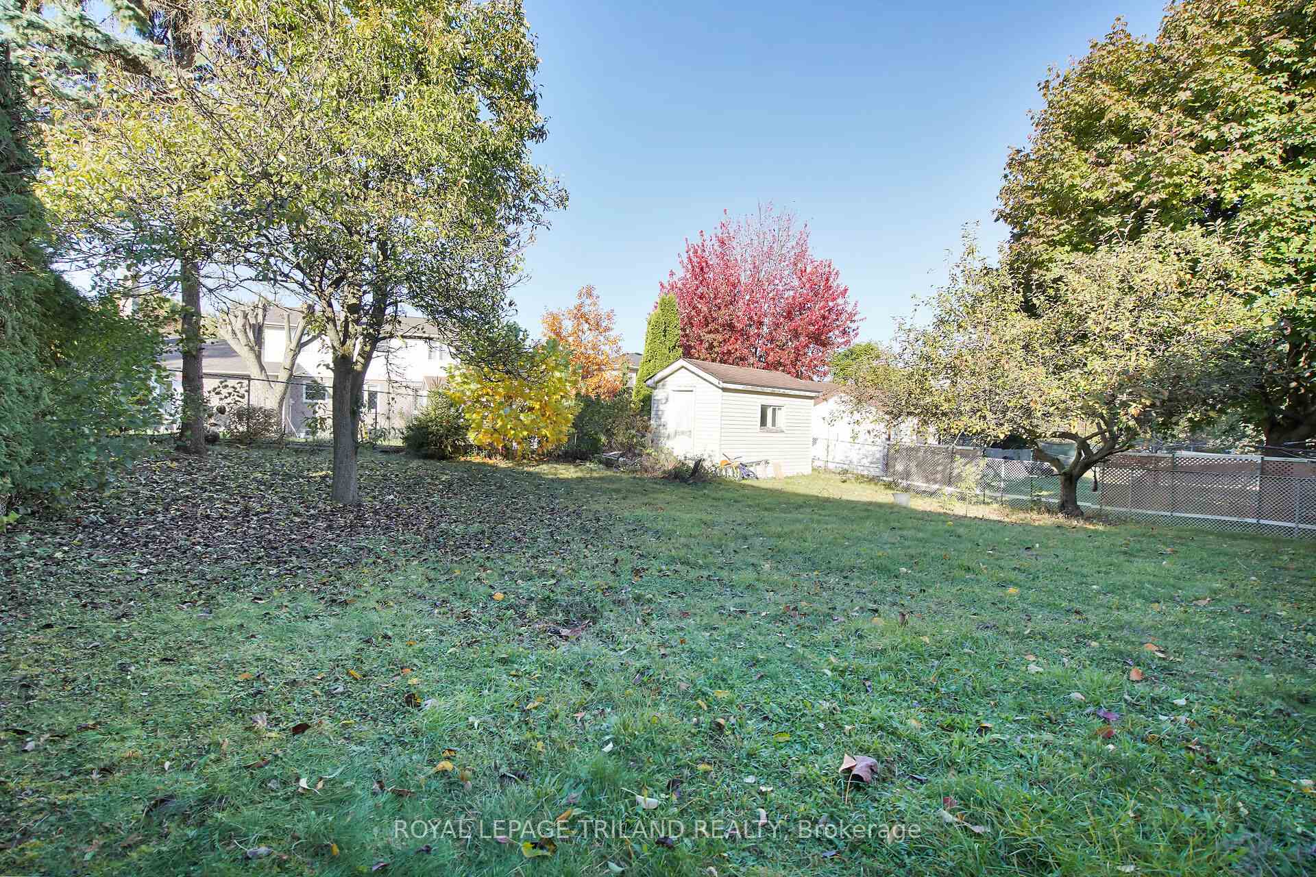 Photo 29 of 42 Applegreen Grove, London, South N — HOMEH