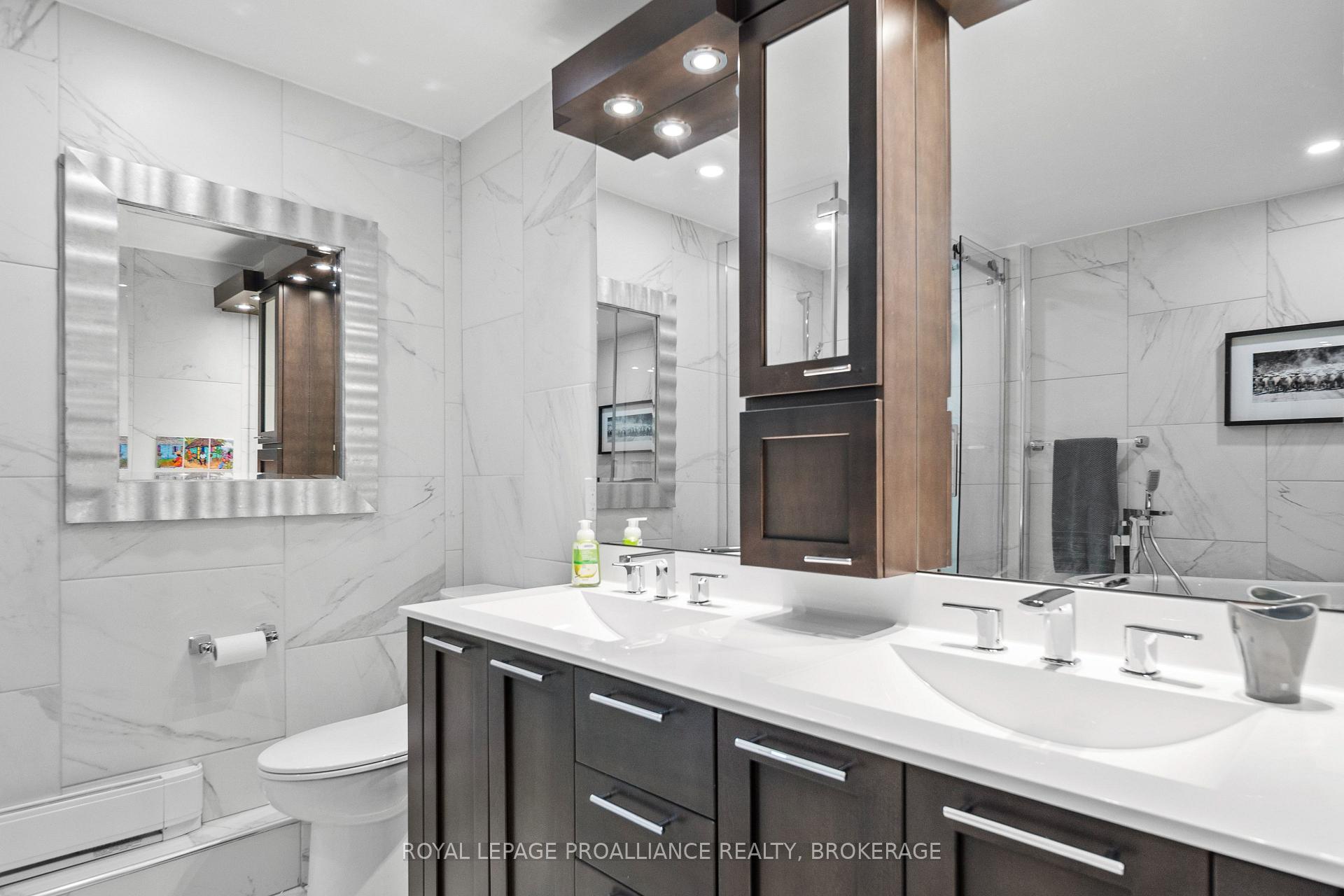 Photo 31 of Unit 1401, 1000 King Street W, Kingston, Central City West — HOMEH