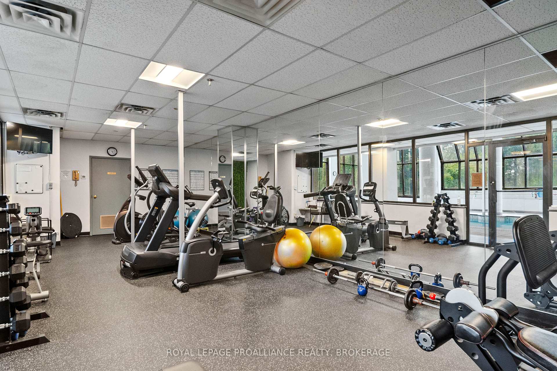 Photo 42 of Unit 1401, 1000 King Street W, Kingston, Central City West — HOMEH