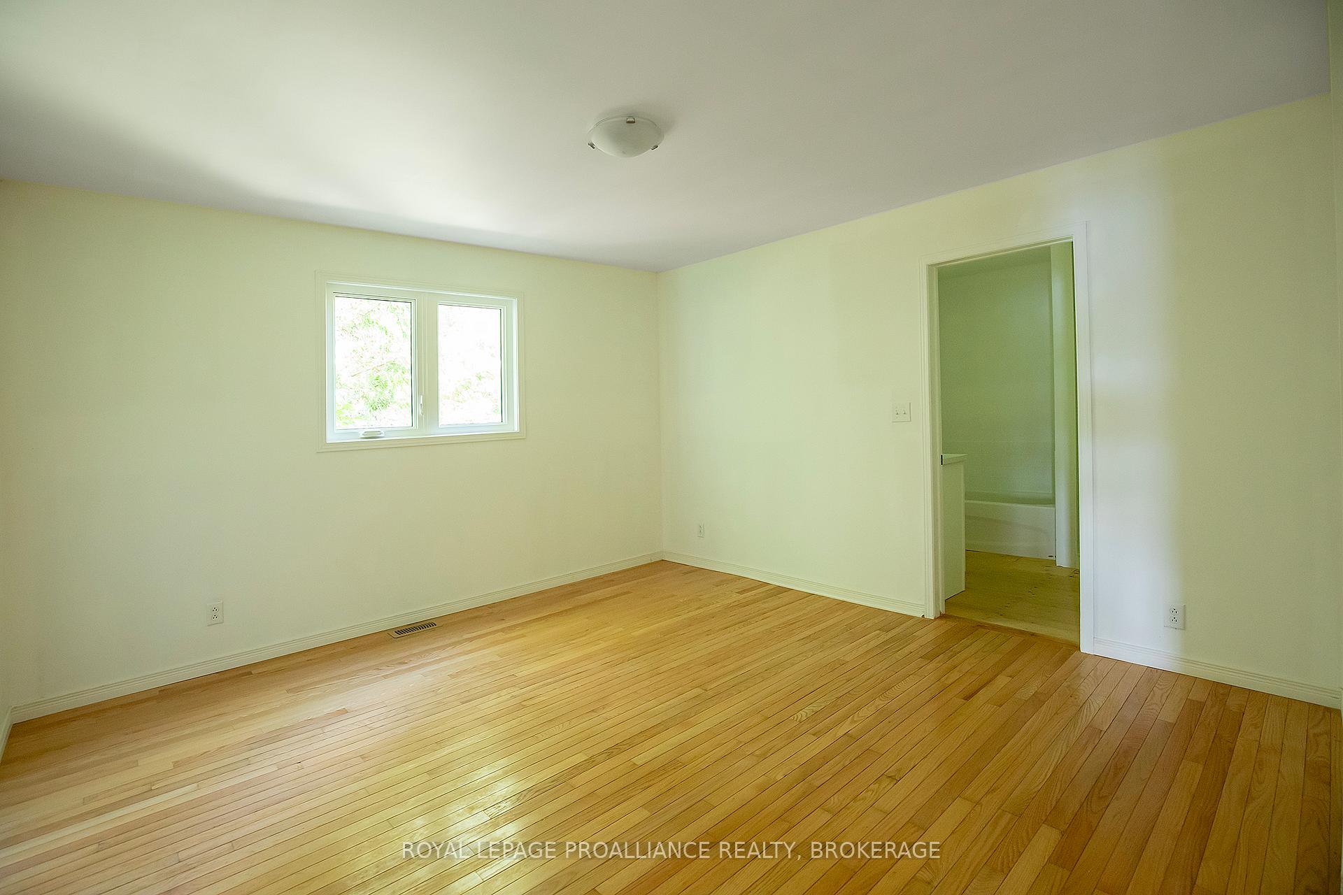 Photo 11 of 4502 Red Maple Lane, Frontenac, Frontenac South — HOMEH