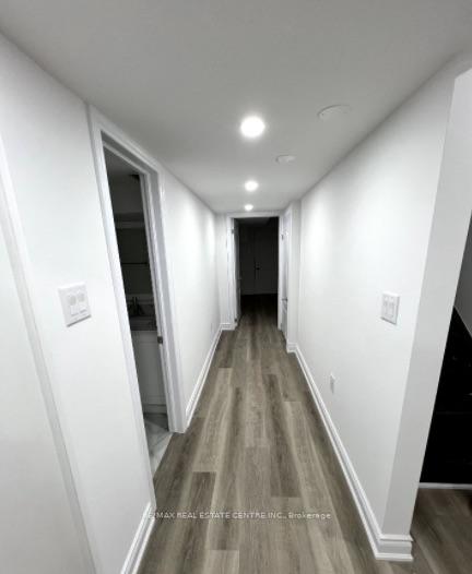 Photo 3 of Unit Basement Unit, 20 Quinton Ridge, Brampton, Bram West — HOMEH