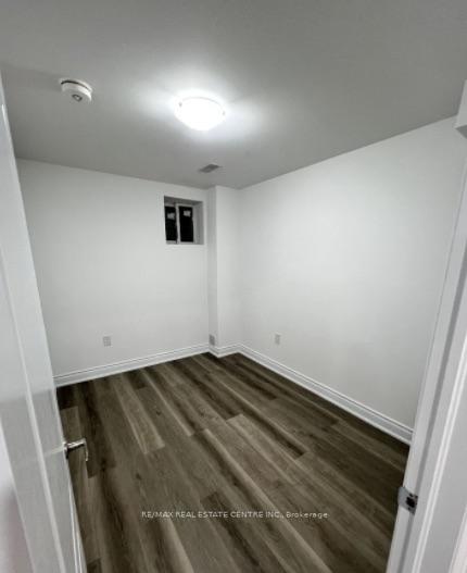 Photo 10 of Unit Basement Unit, 20 Quinton Ridge, Brampton, Bram West — HOMEH