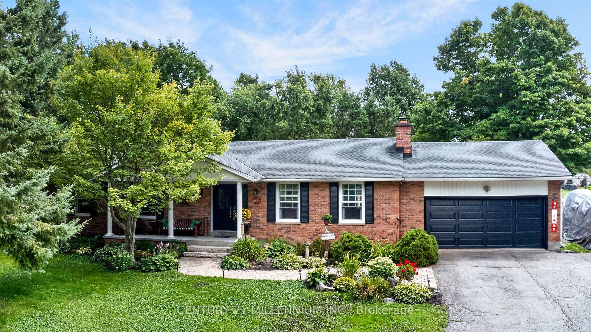Photo 11 of 65 Maplewood Drive, Amaranth, Rural Amaranth — HOMEH