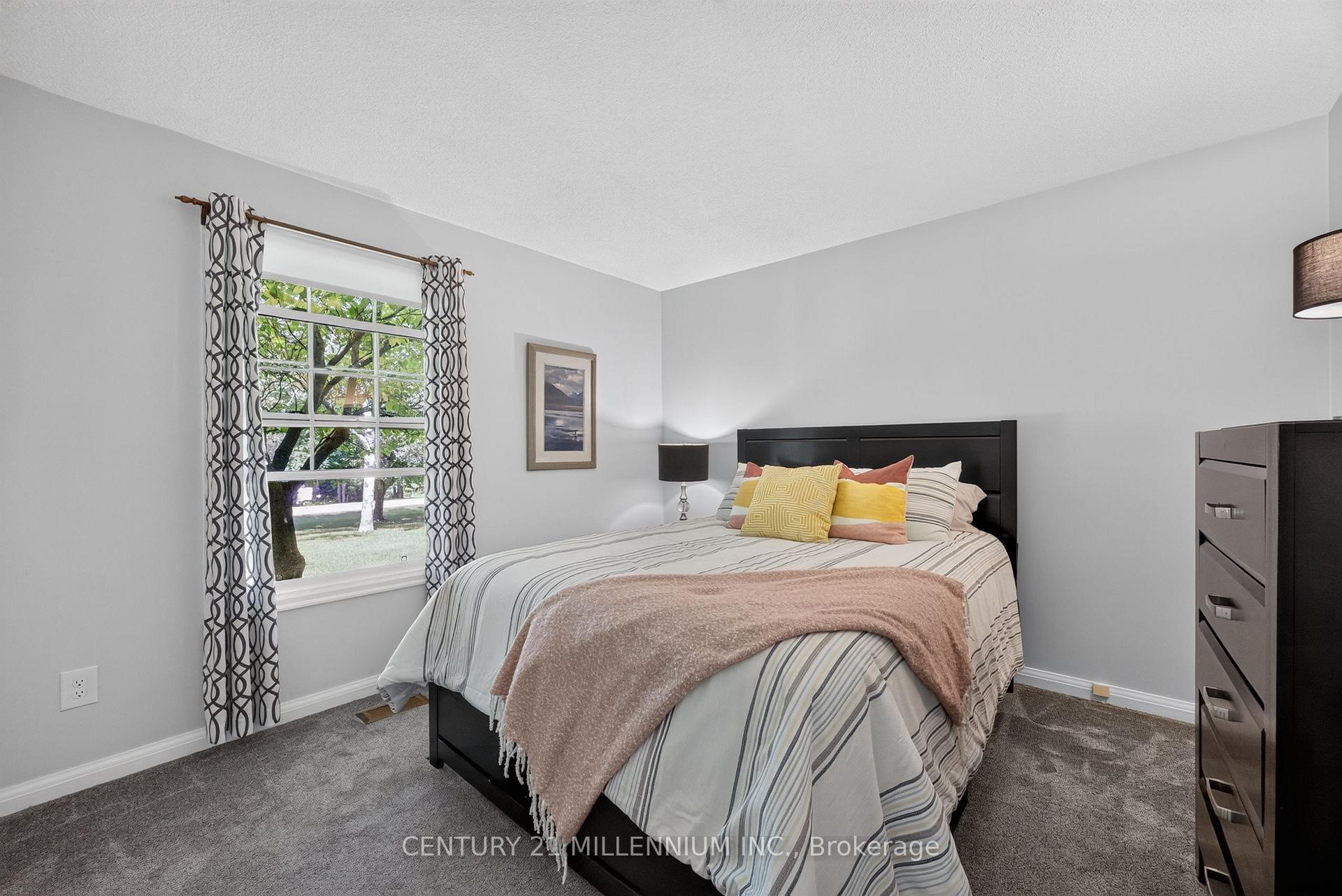 Photo 35 of 65 Maplewood Drive, Amaranth, Rural Amaranth — HOMEH