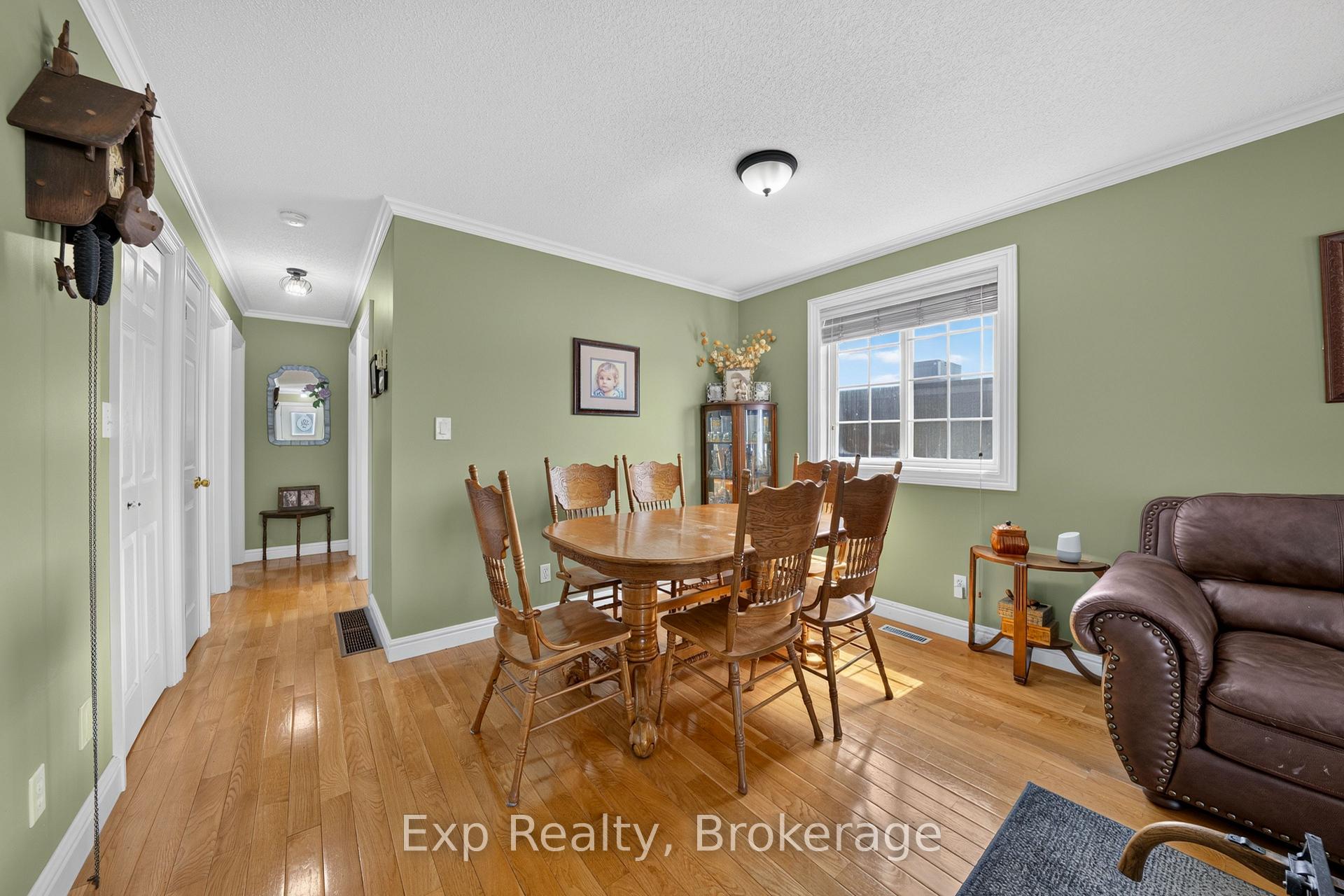 Photo 12 of 59 Avondale Road, Belleville, Belleville Ward — HOMEH