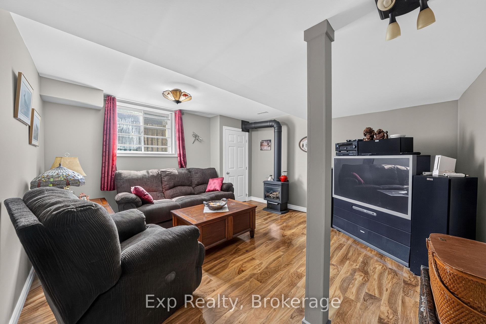 Photo 21 of 59 Avondale Road, Belleville, Belleville Ward — HOMEH
