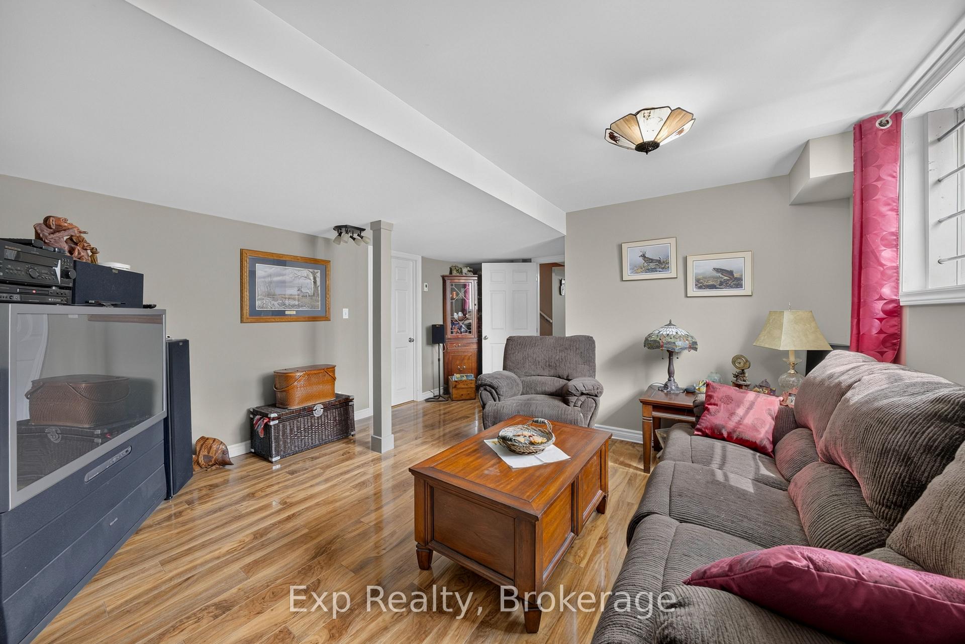 Photo 22 of 59 Avondale Road, Belleville, Belleville Ward — HOMEH